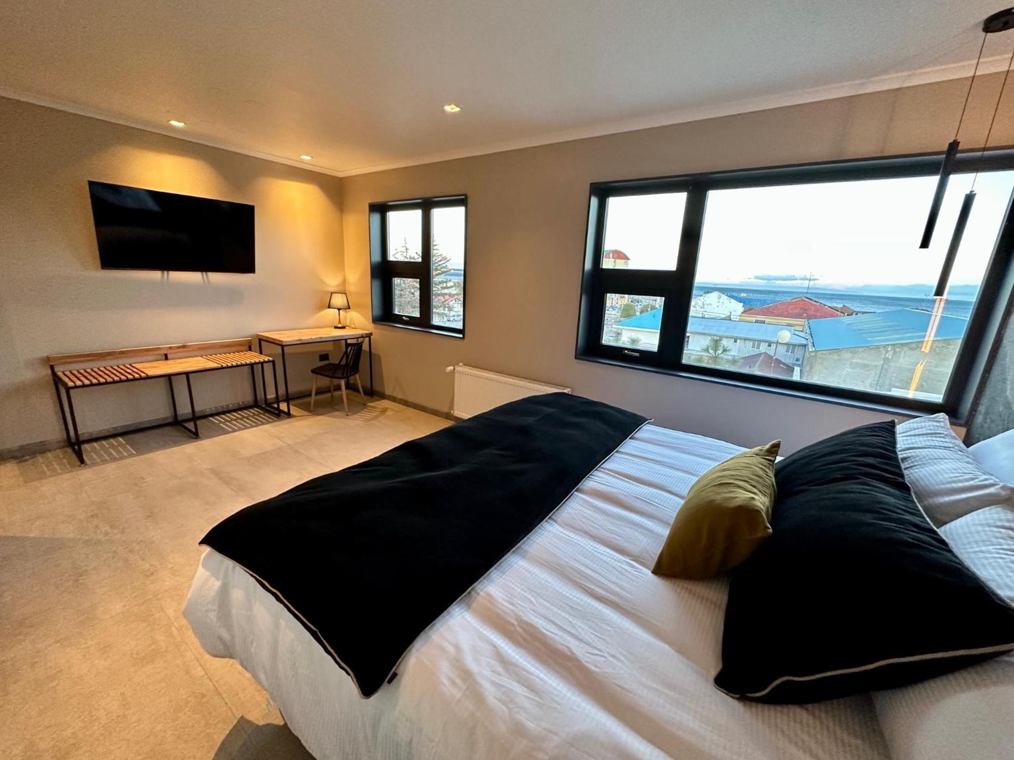 Deluxe Double Room with Sea View