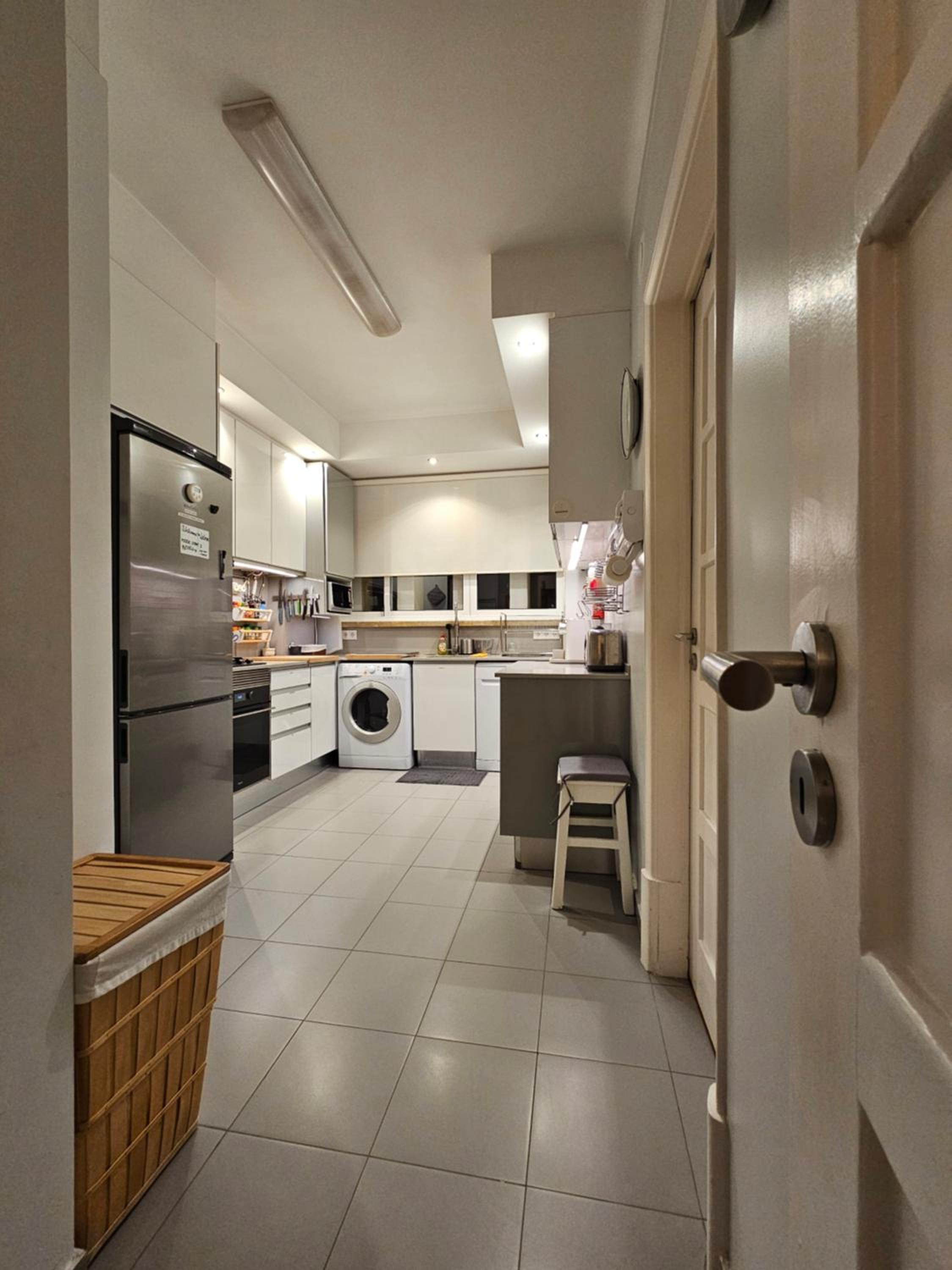 Three-Bedroom Apartment photo 3