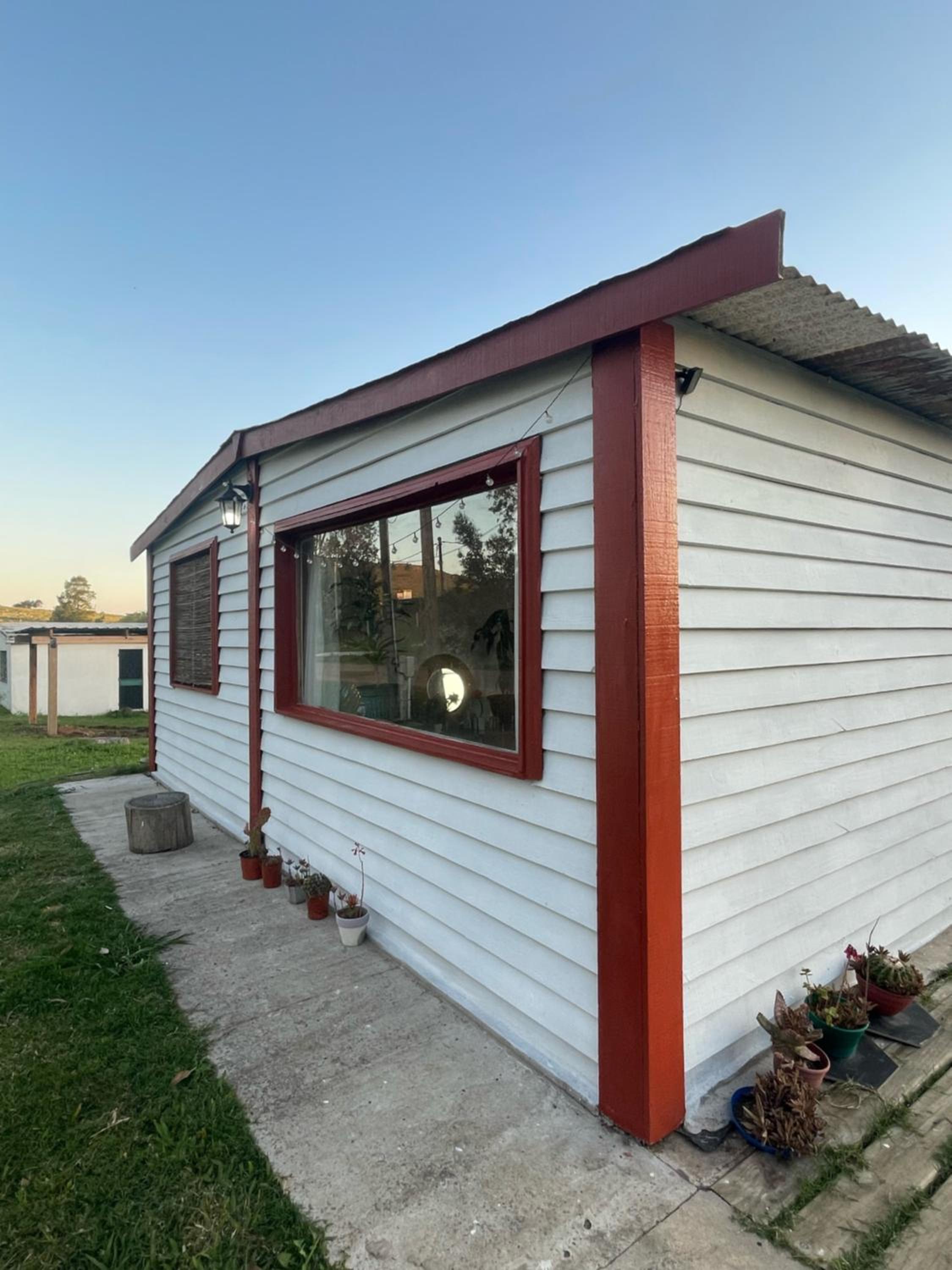 One-Bedroom House photo 1