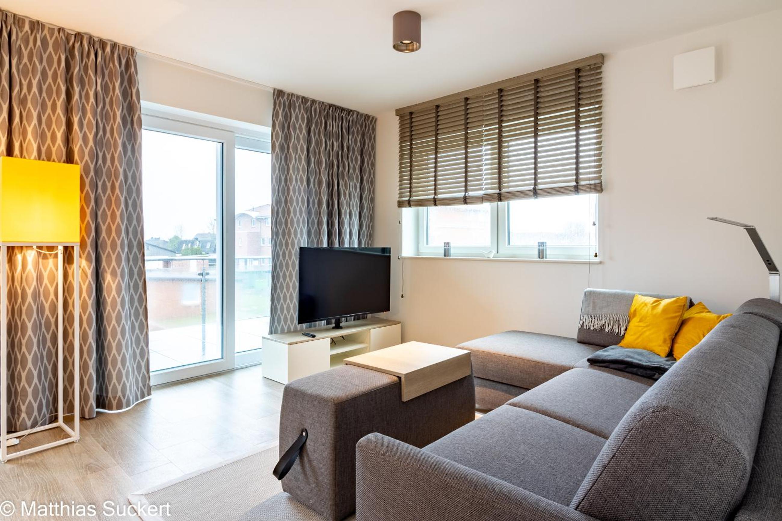 Apartment with Balcony photo 1
