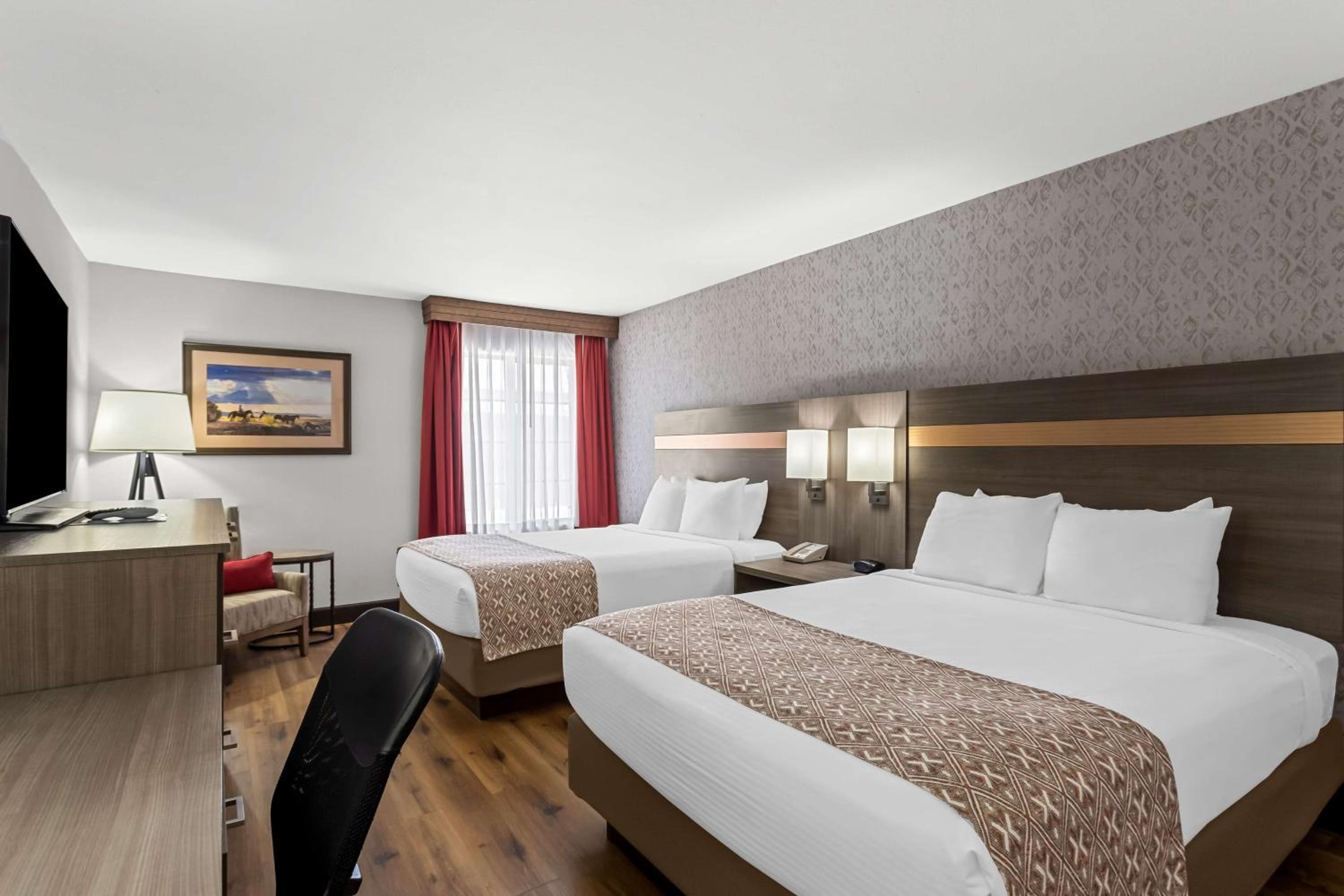 Queen Room with Two Queen Beds and Roll-In Shower - Disability Access/Non-Smoking