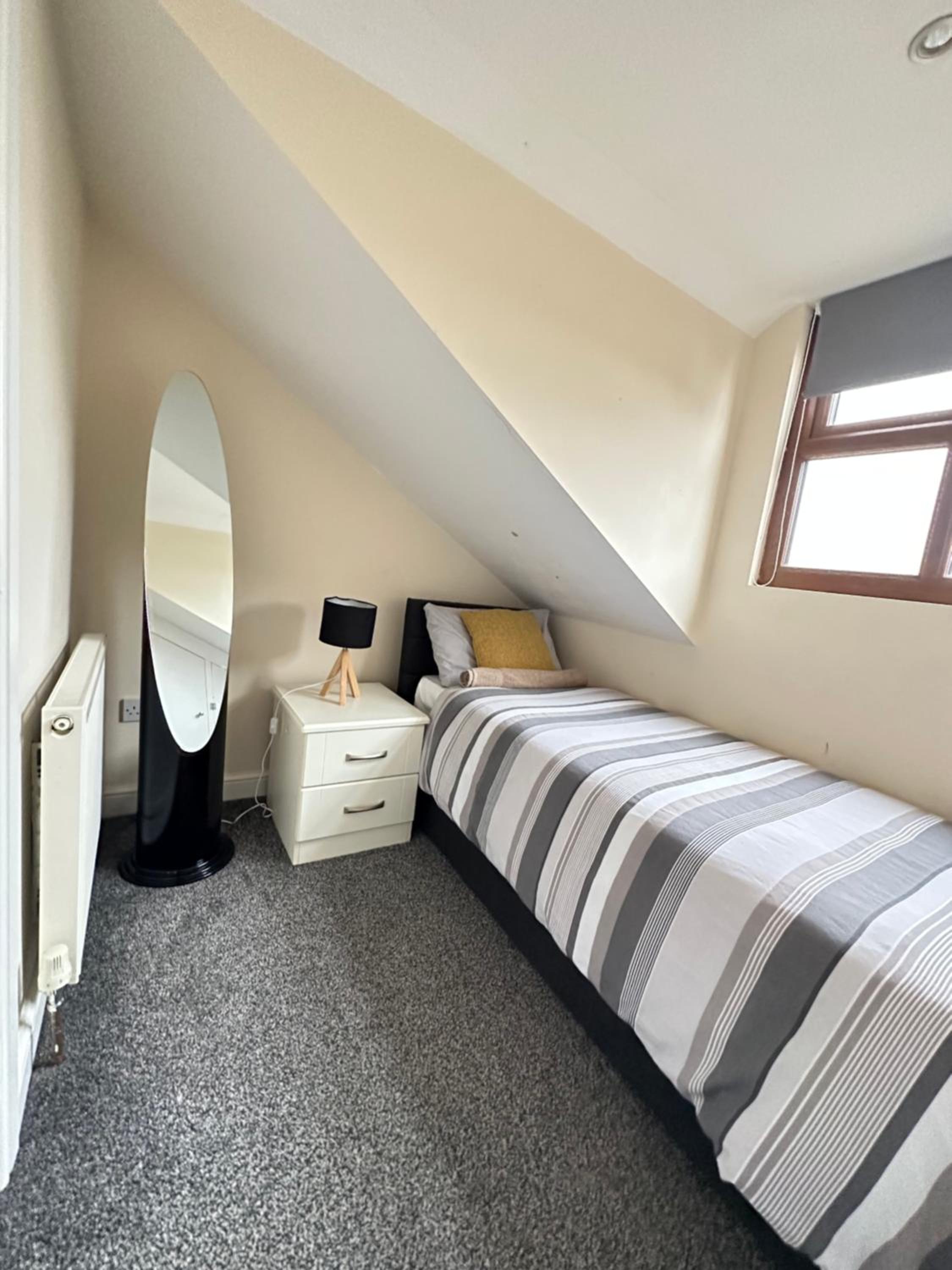 Four-Bedroom House photo 1