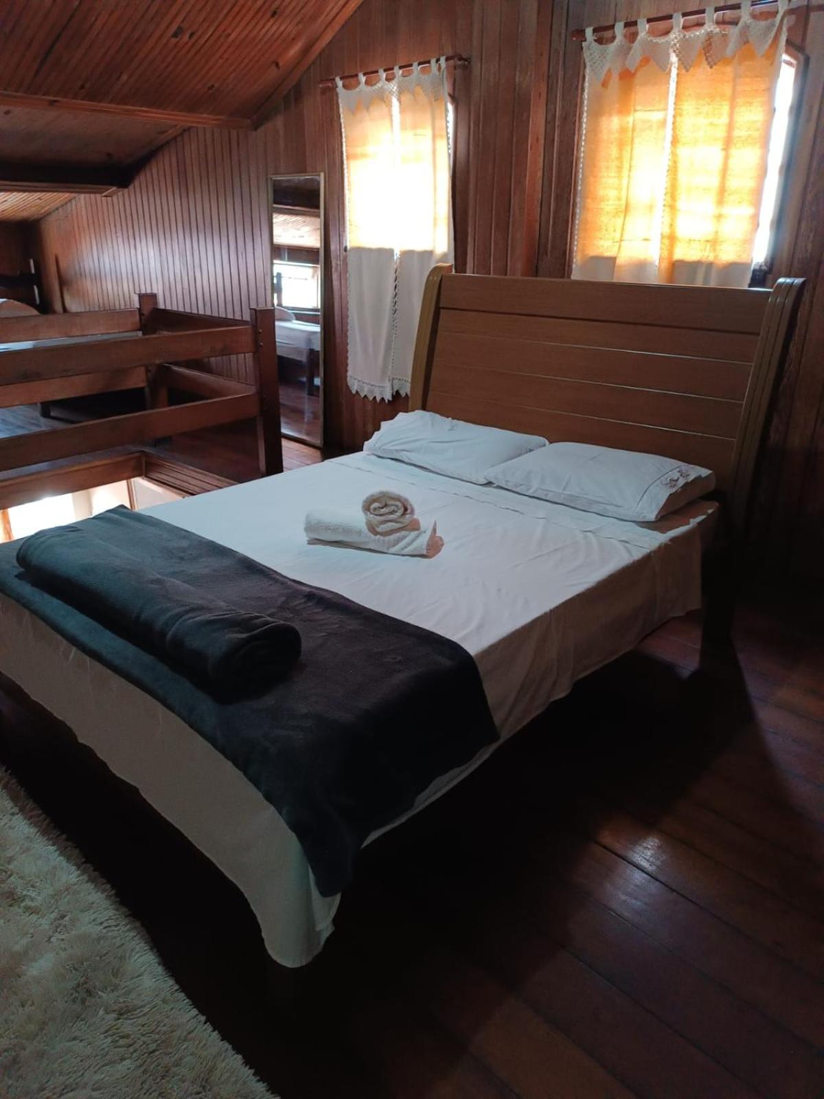 Bed in 4-Bed Dormitory Room photo 1