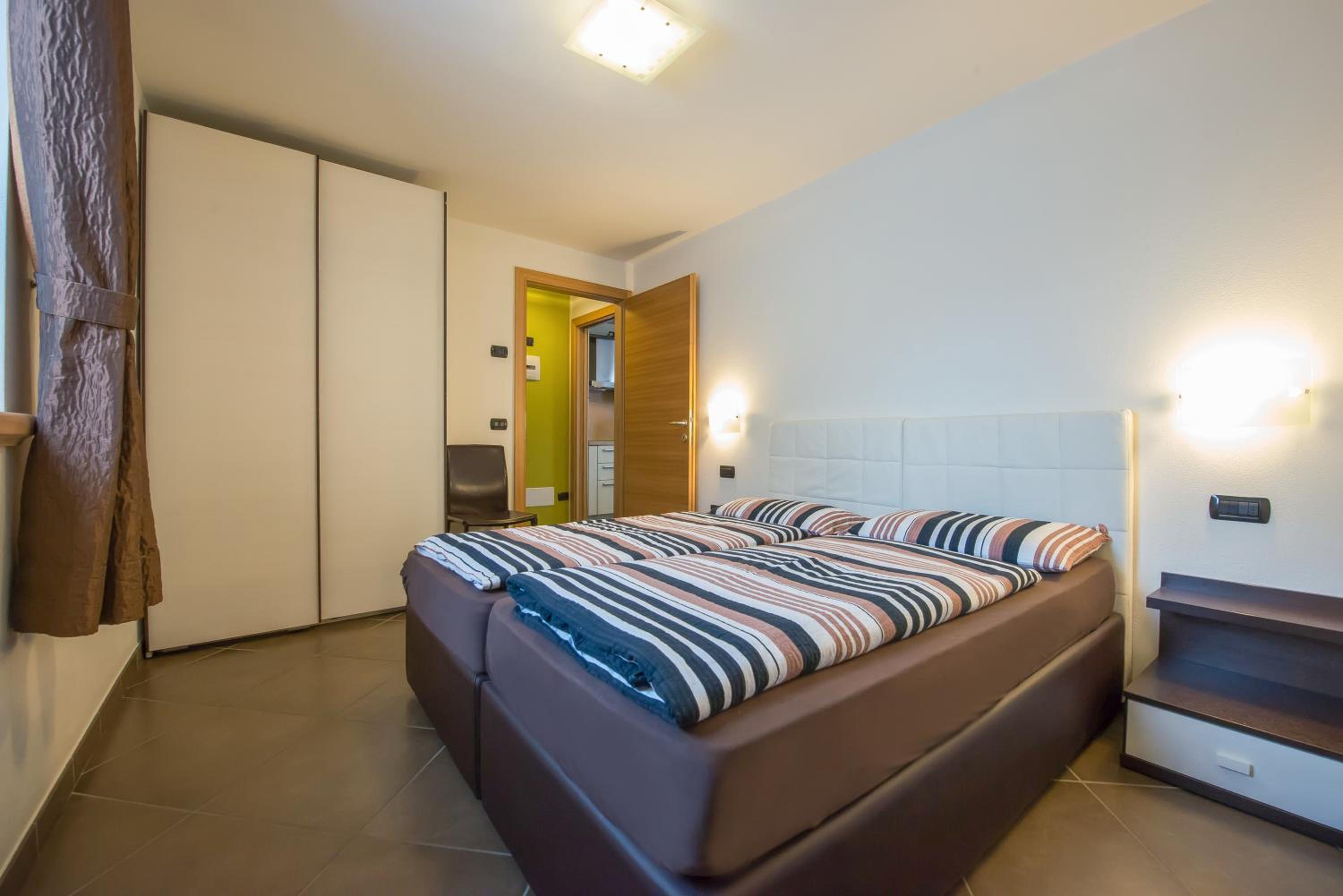 One-Bedroom Apartment (4 Adults)