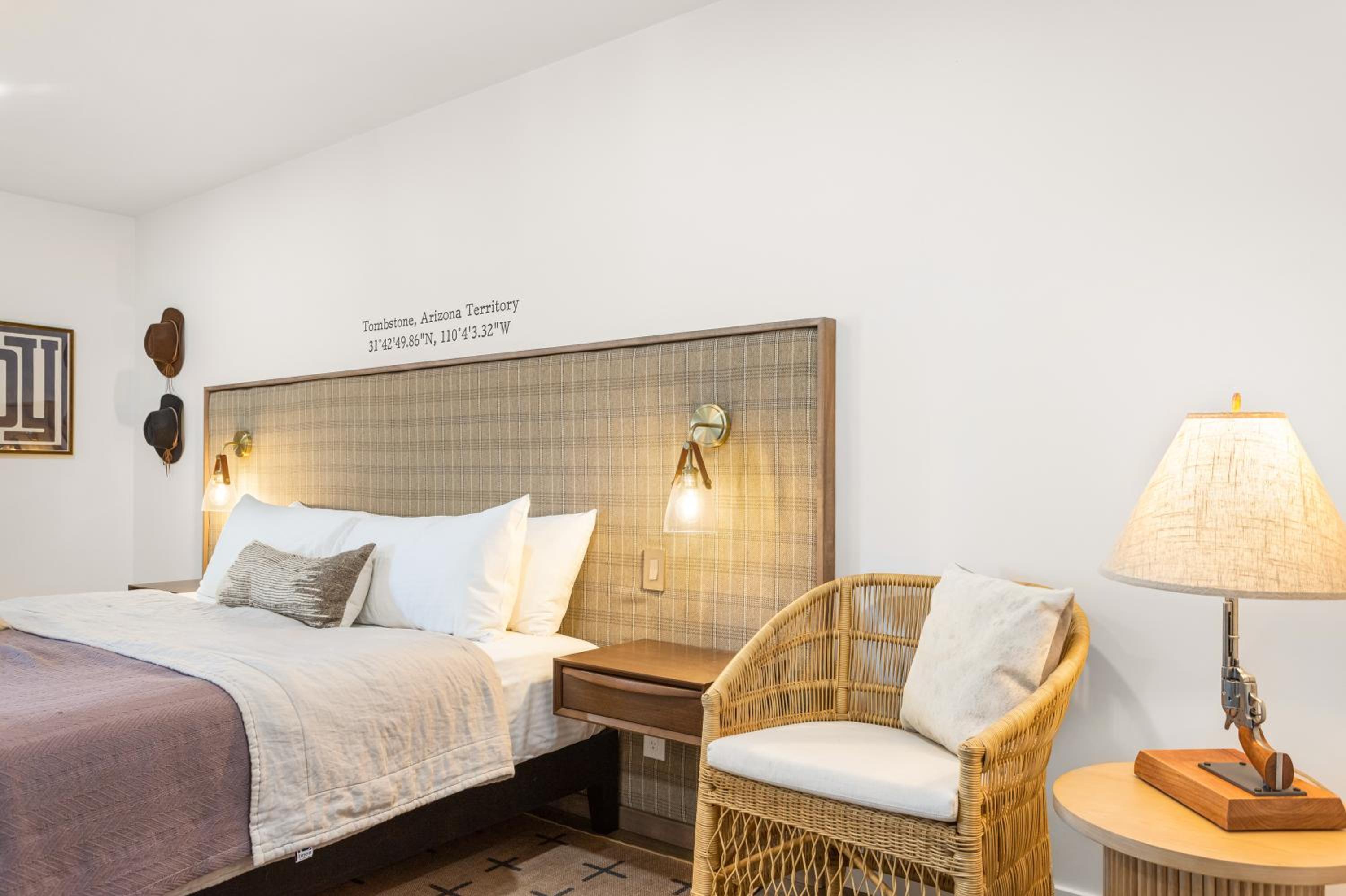 Standard Queen Room