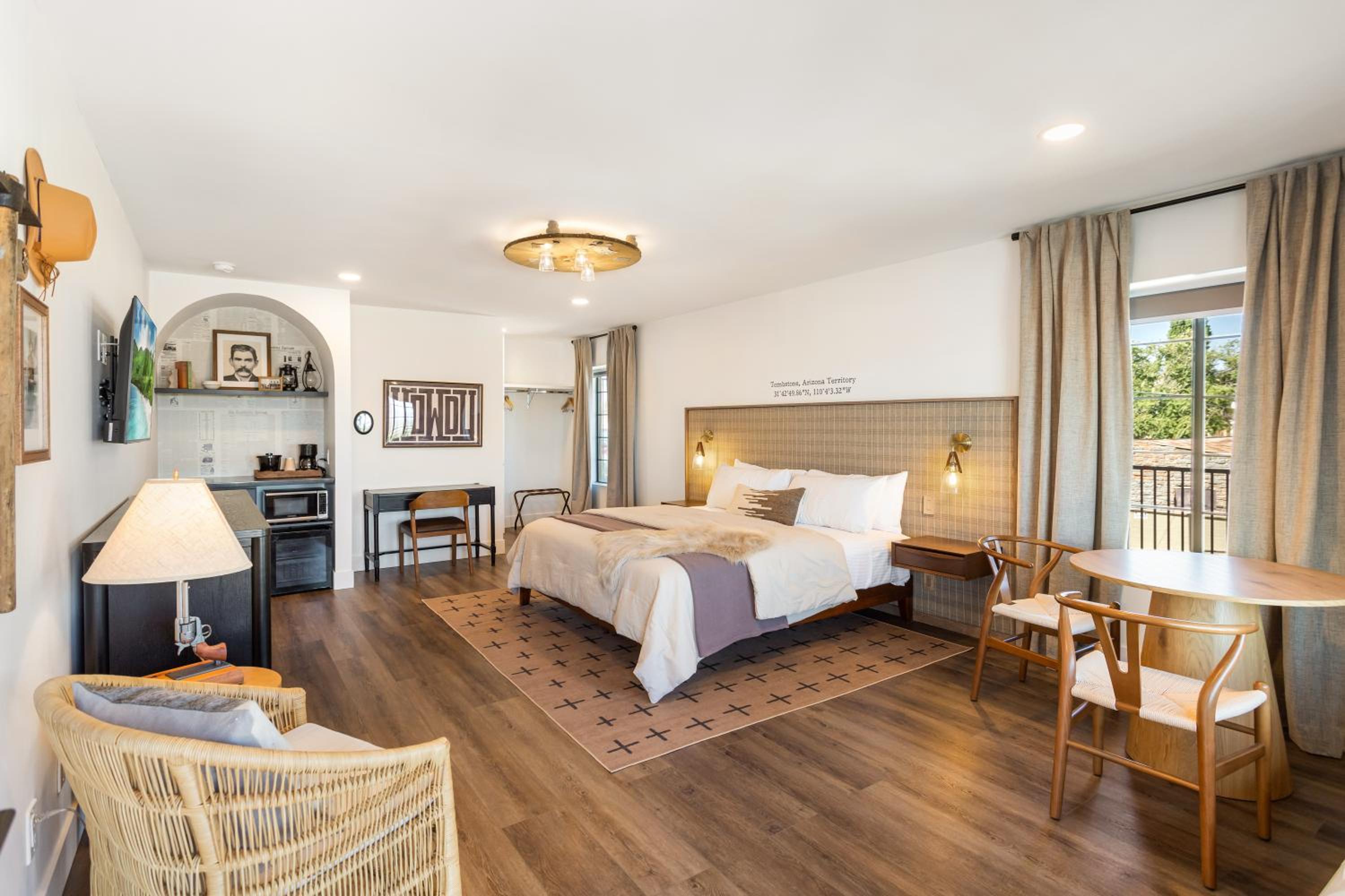 Superior King Room