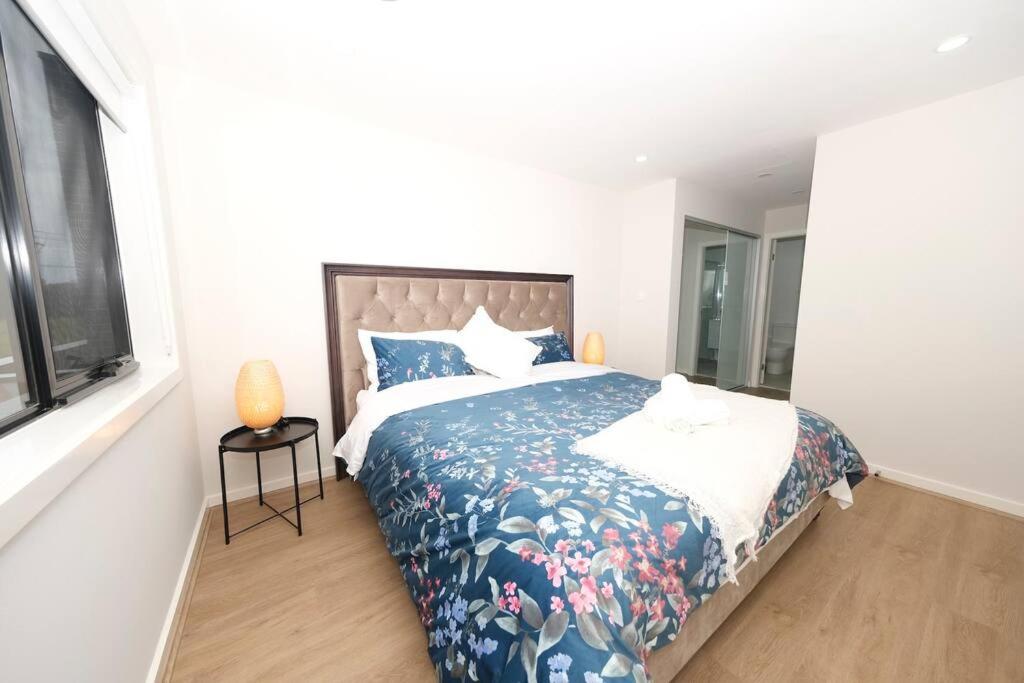 Four-Bedroom House photo 1
