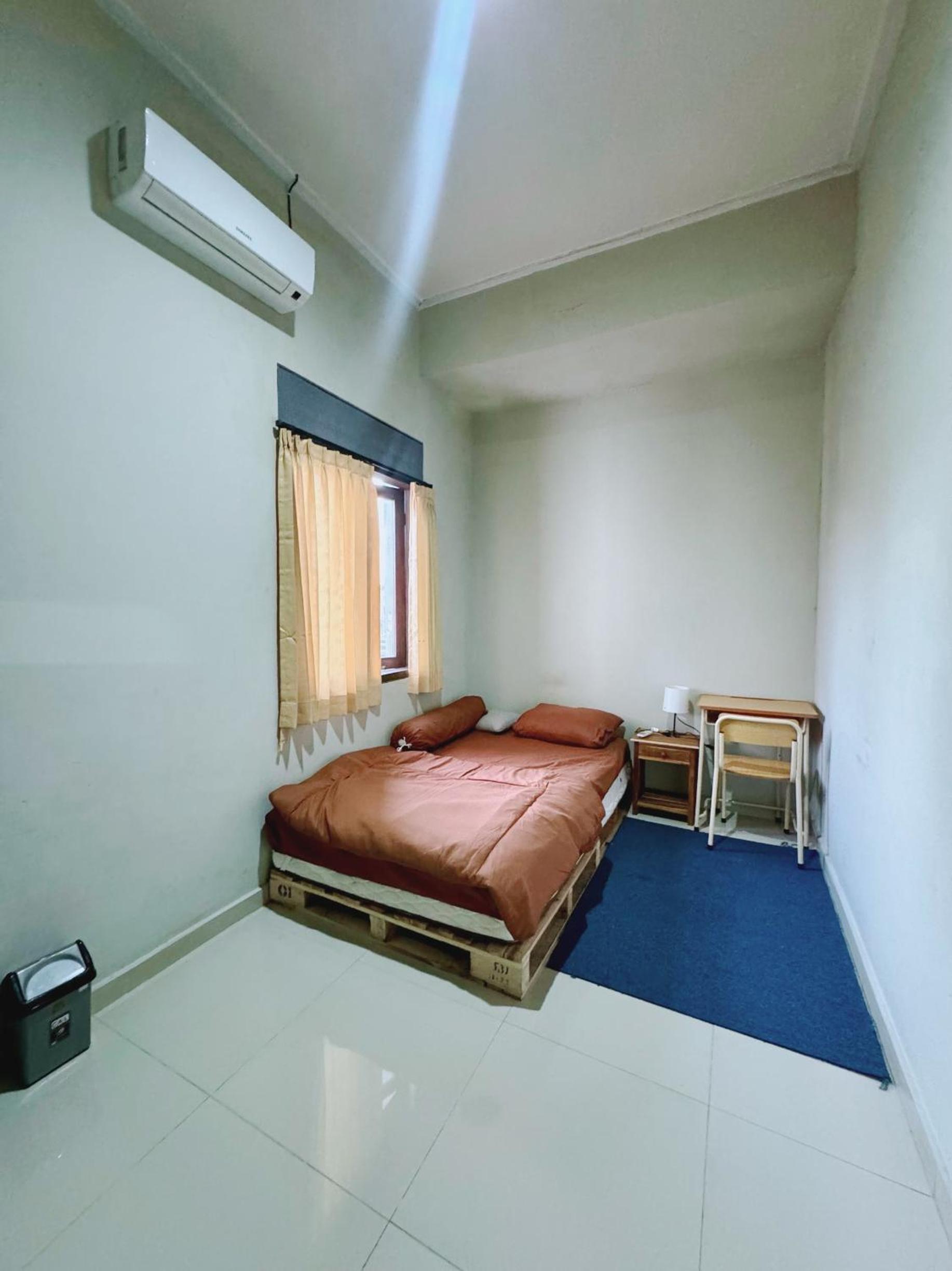 Budget Single Room