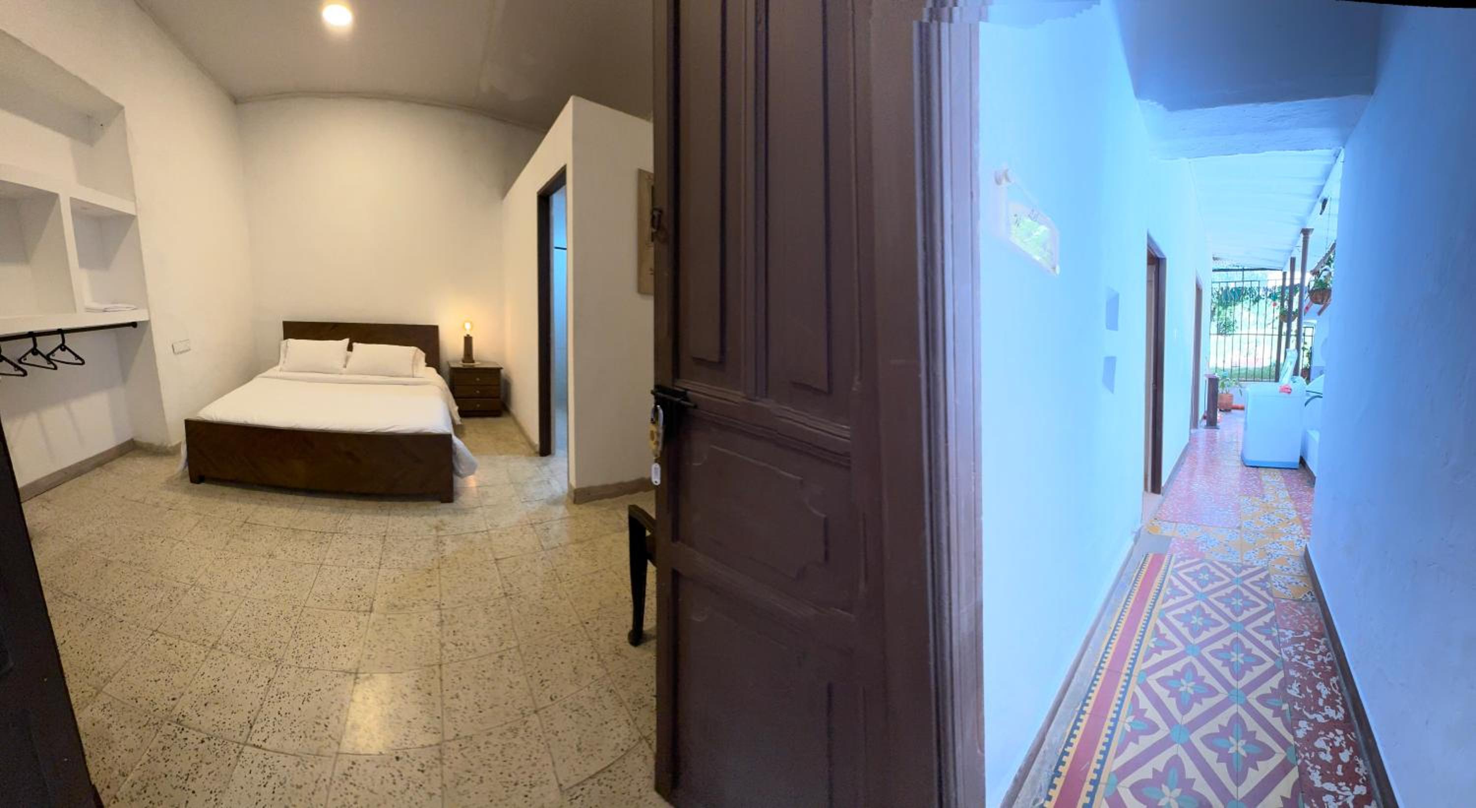 Standard Queen Room photo 2