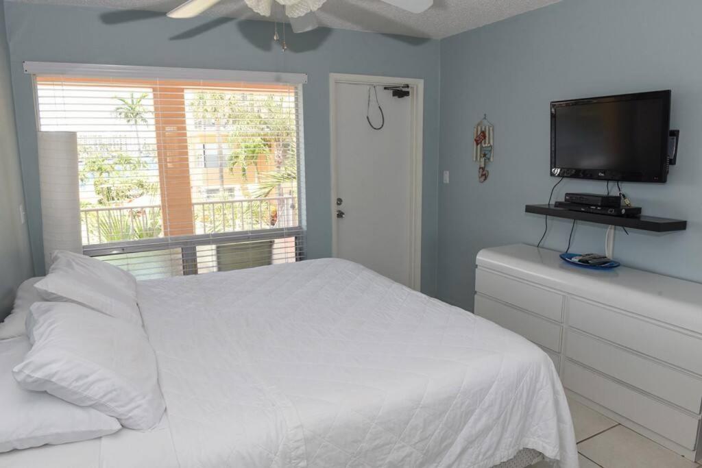 Apartment with Balcony 24