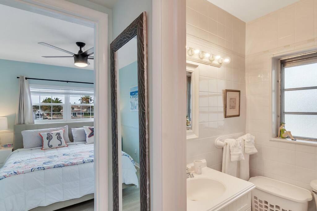 One-Bedroom Apartment 11