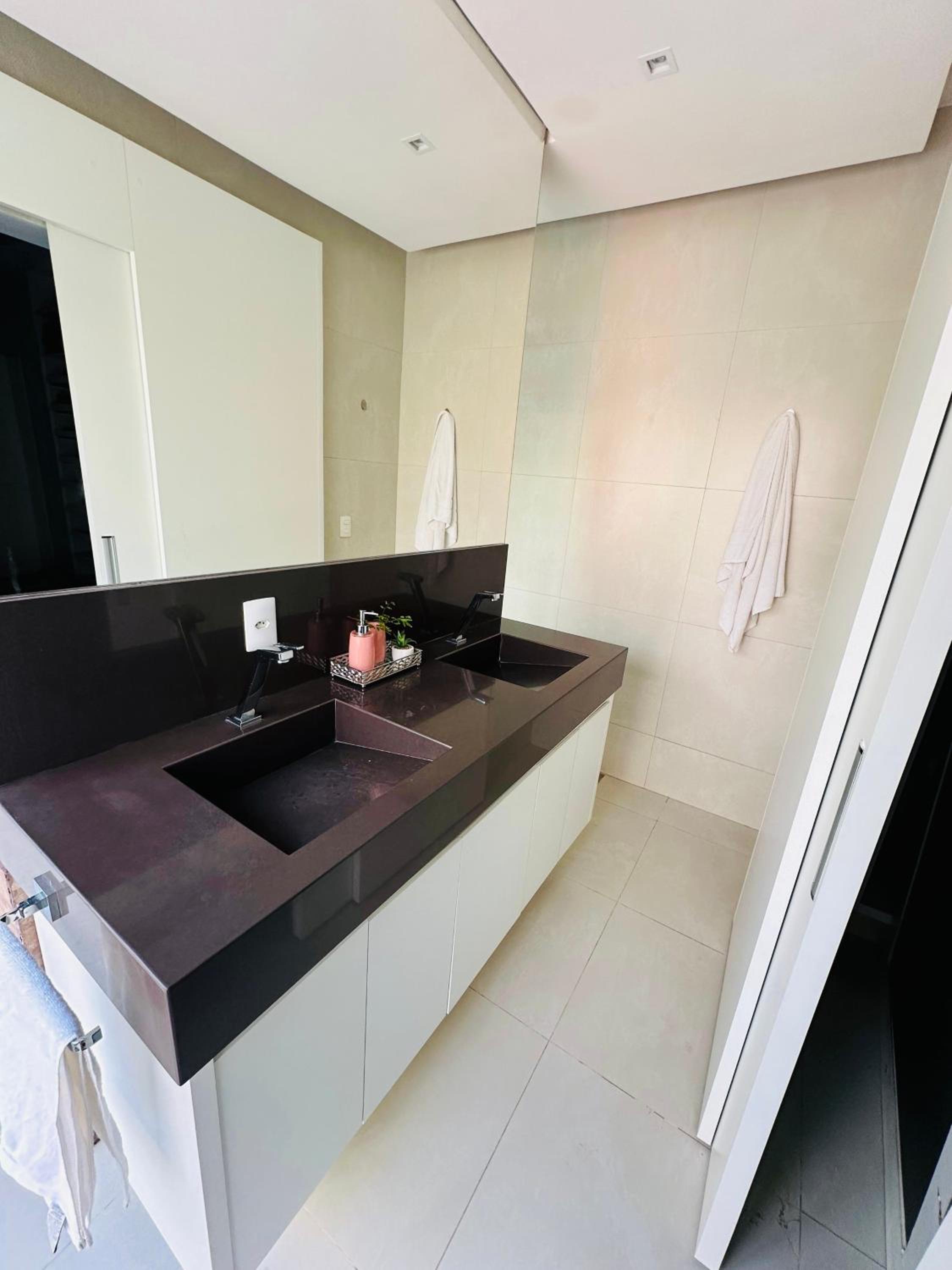 Double Room with Spa Bath photo 2