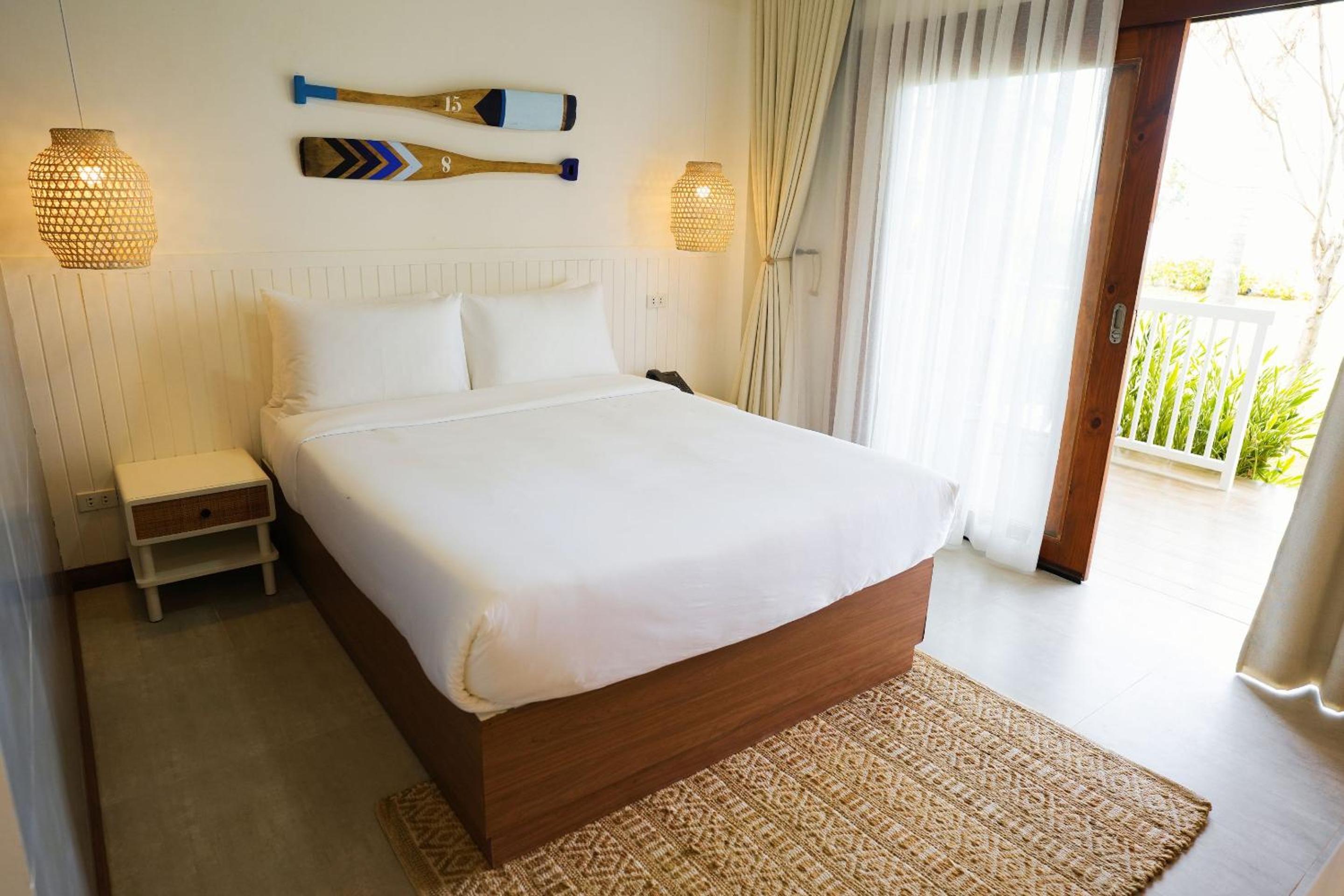 Standard Queen Room - Photo 1