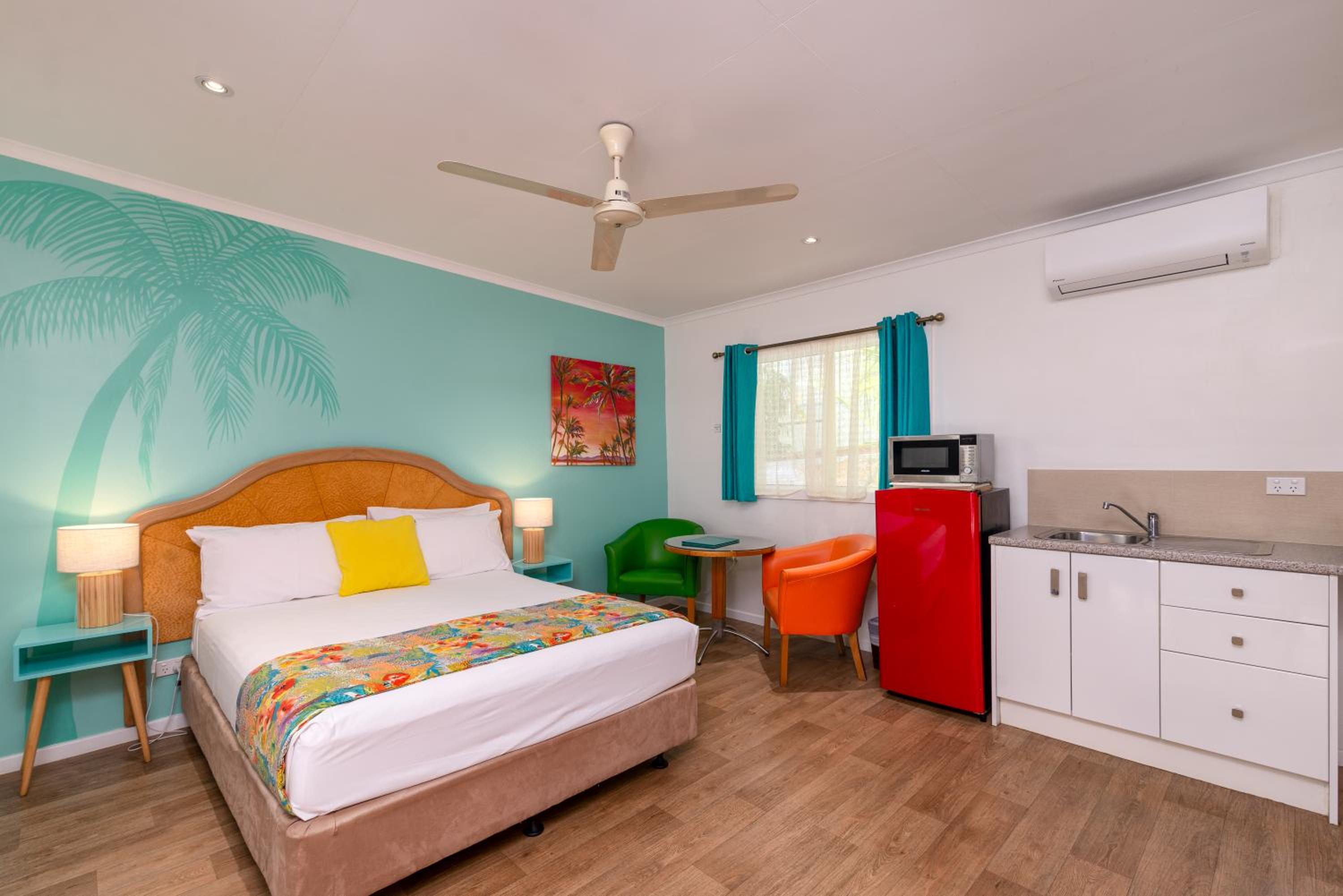 Queen Room photo 1