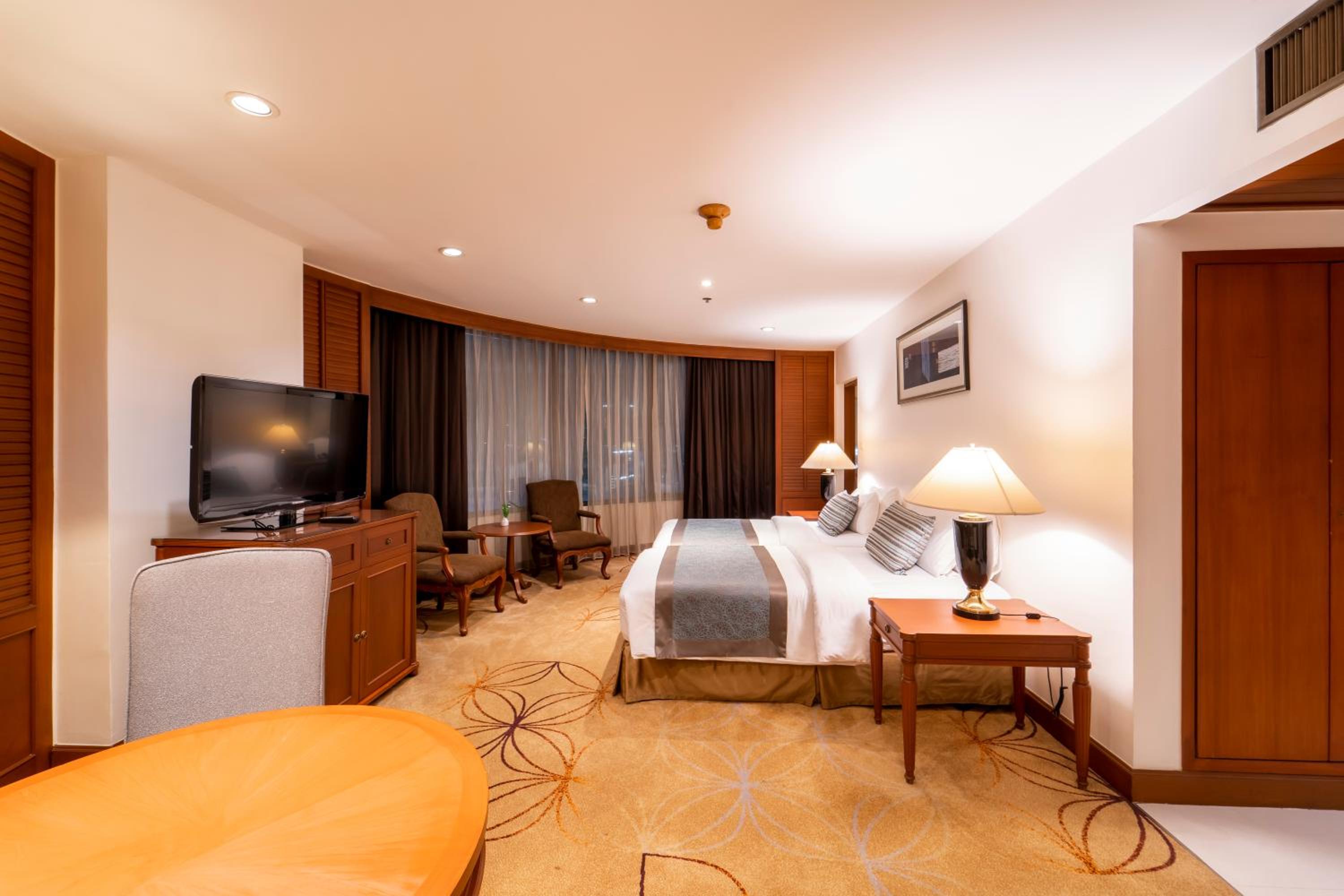 Family Executive Suite photo 2