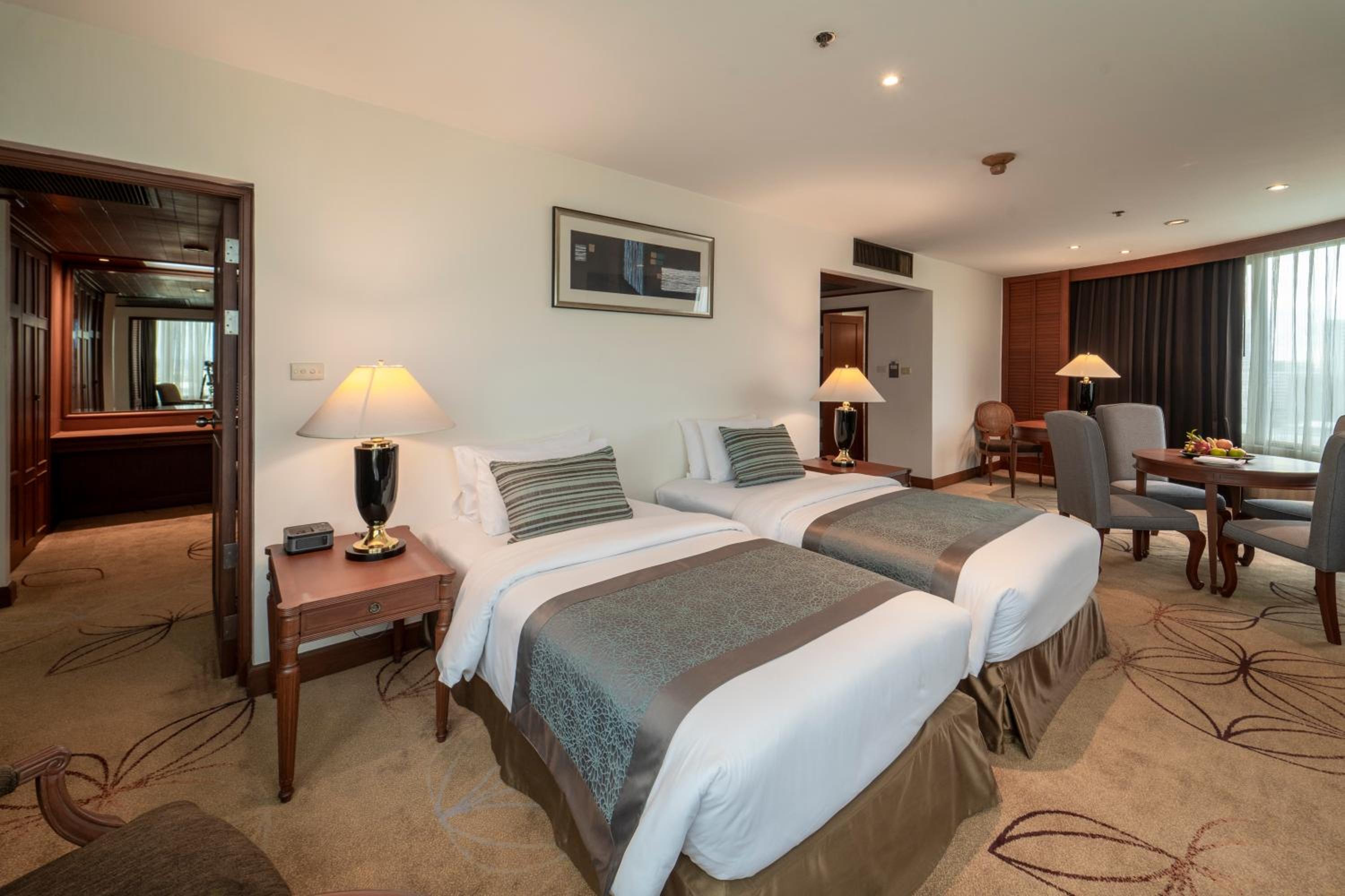 Family Executive Suite photo 2