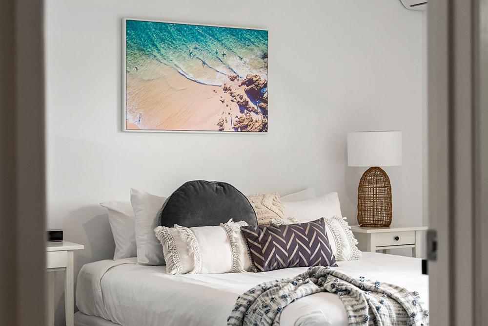 Three-Bedroom Apartment - Split Level