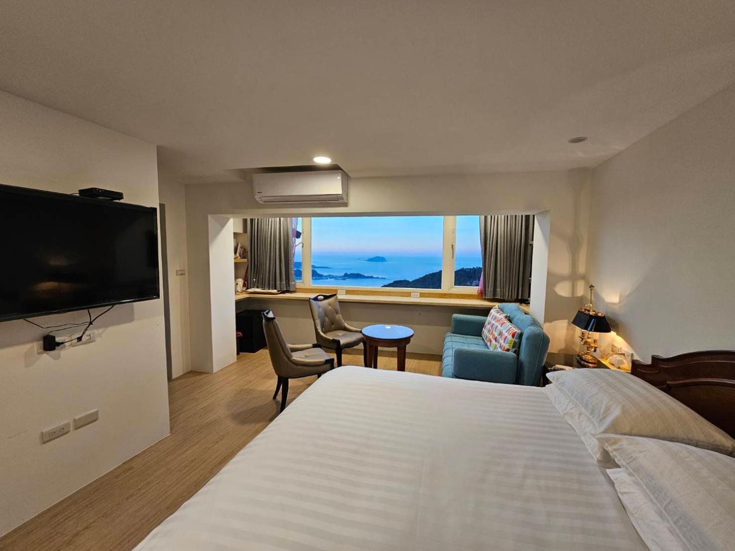 Deluxe Double Room with Sea View photo 1