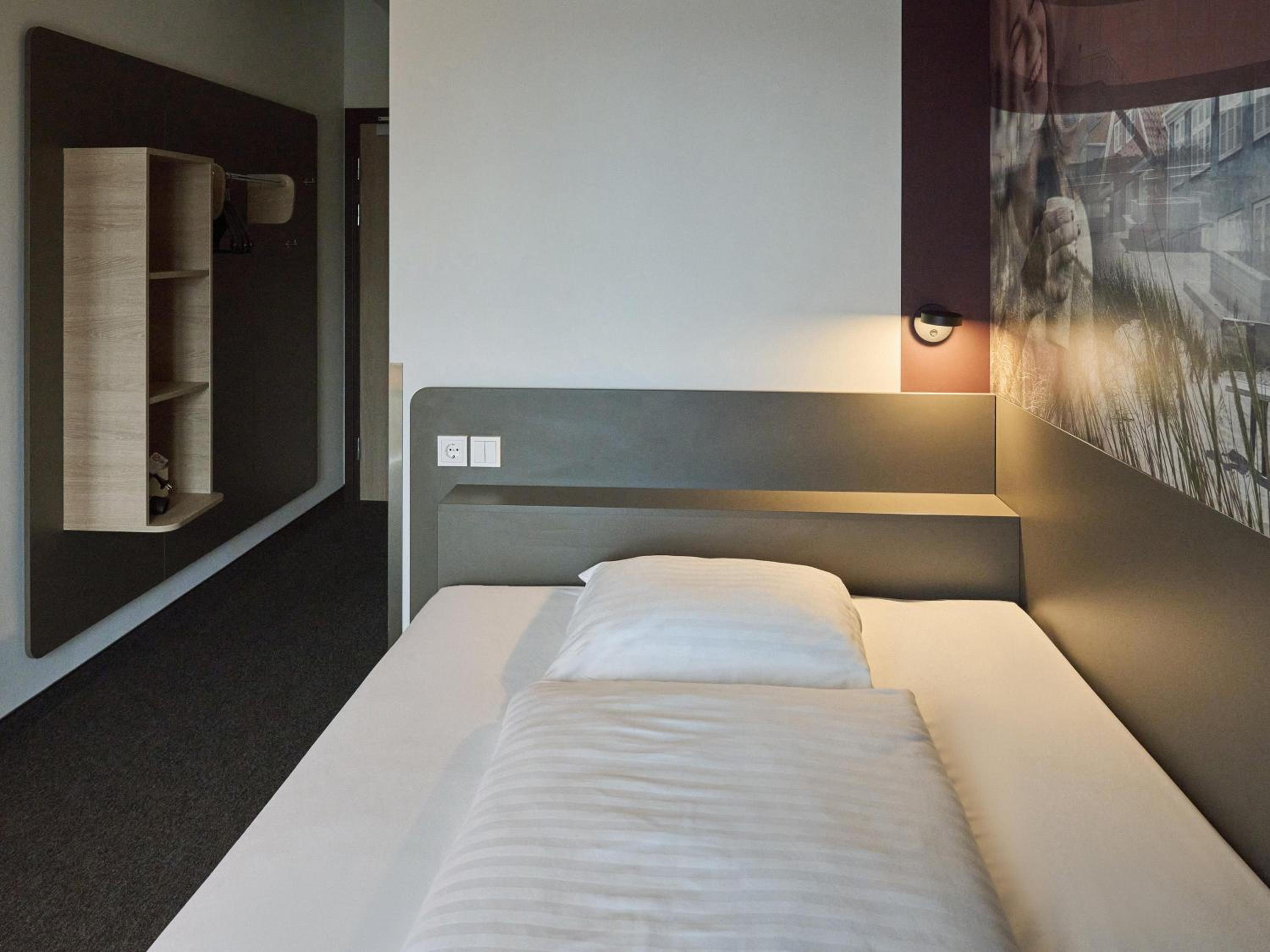 Single Room photo 3