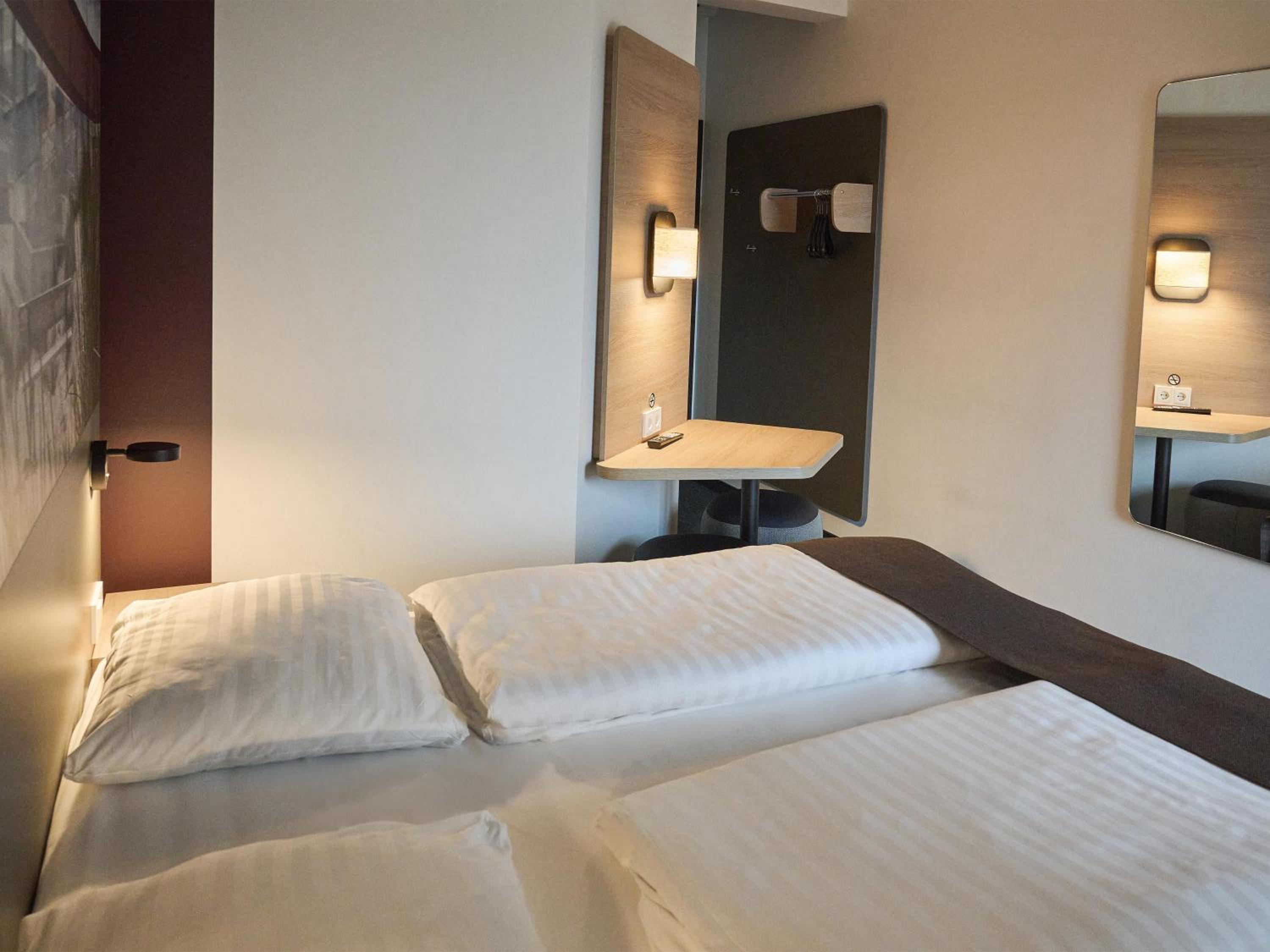 Double Room - Photo 3