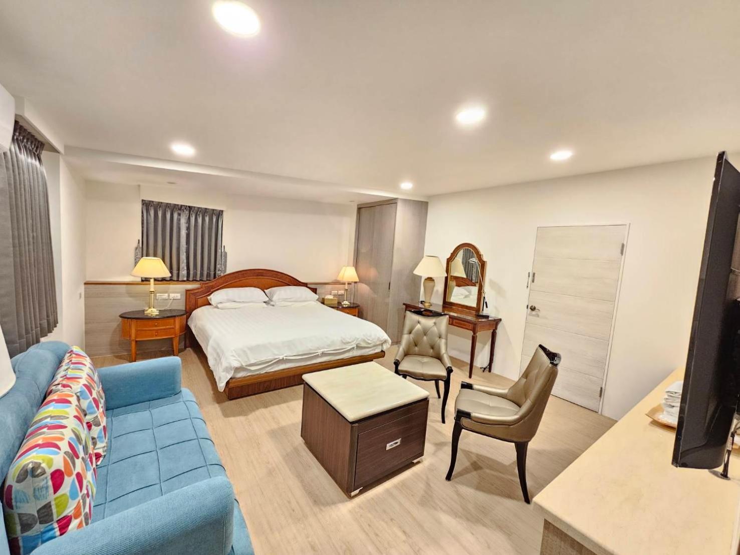 Family Room with Terrace photo 1