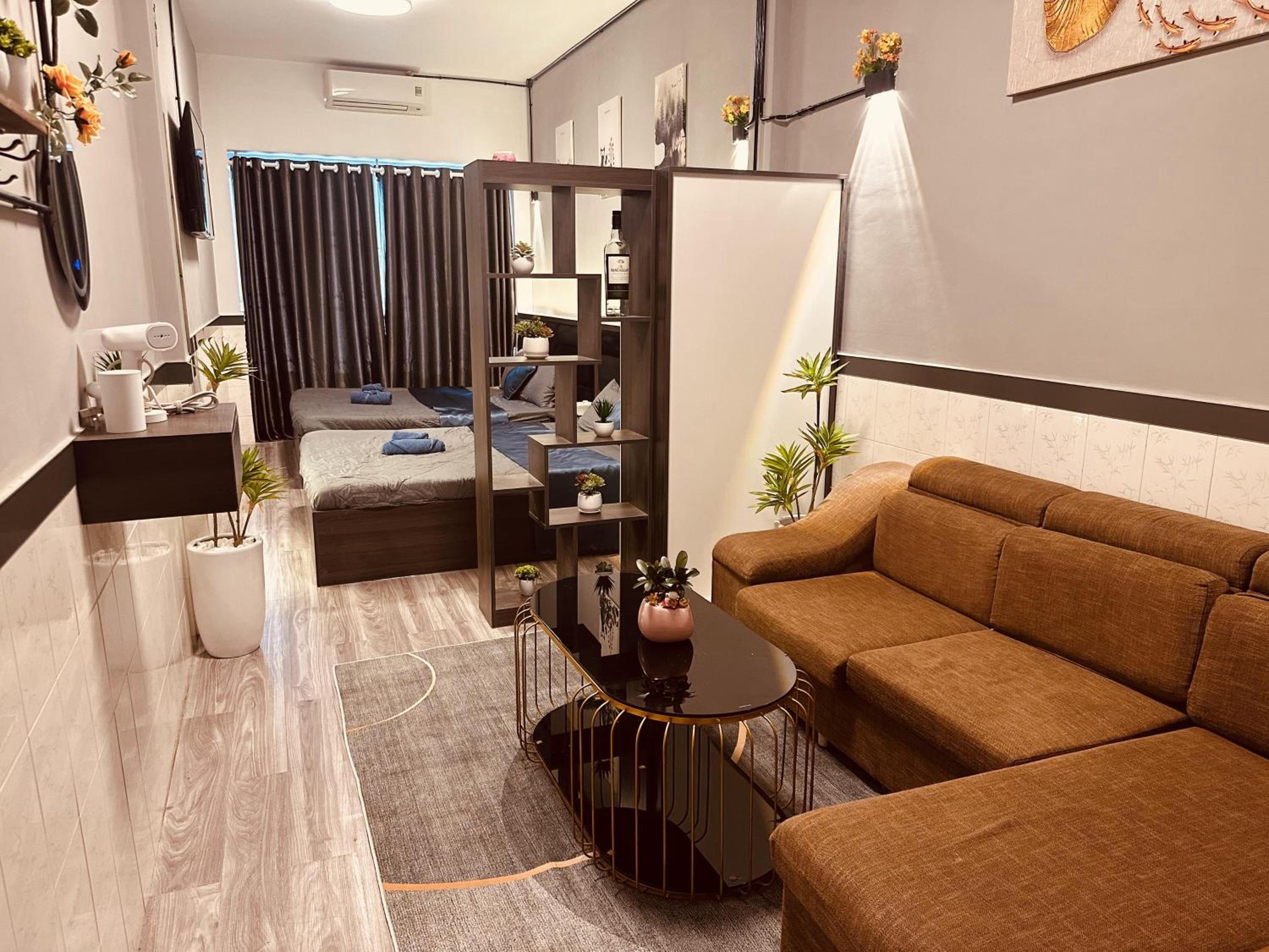 Family Room photo 1