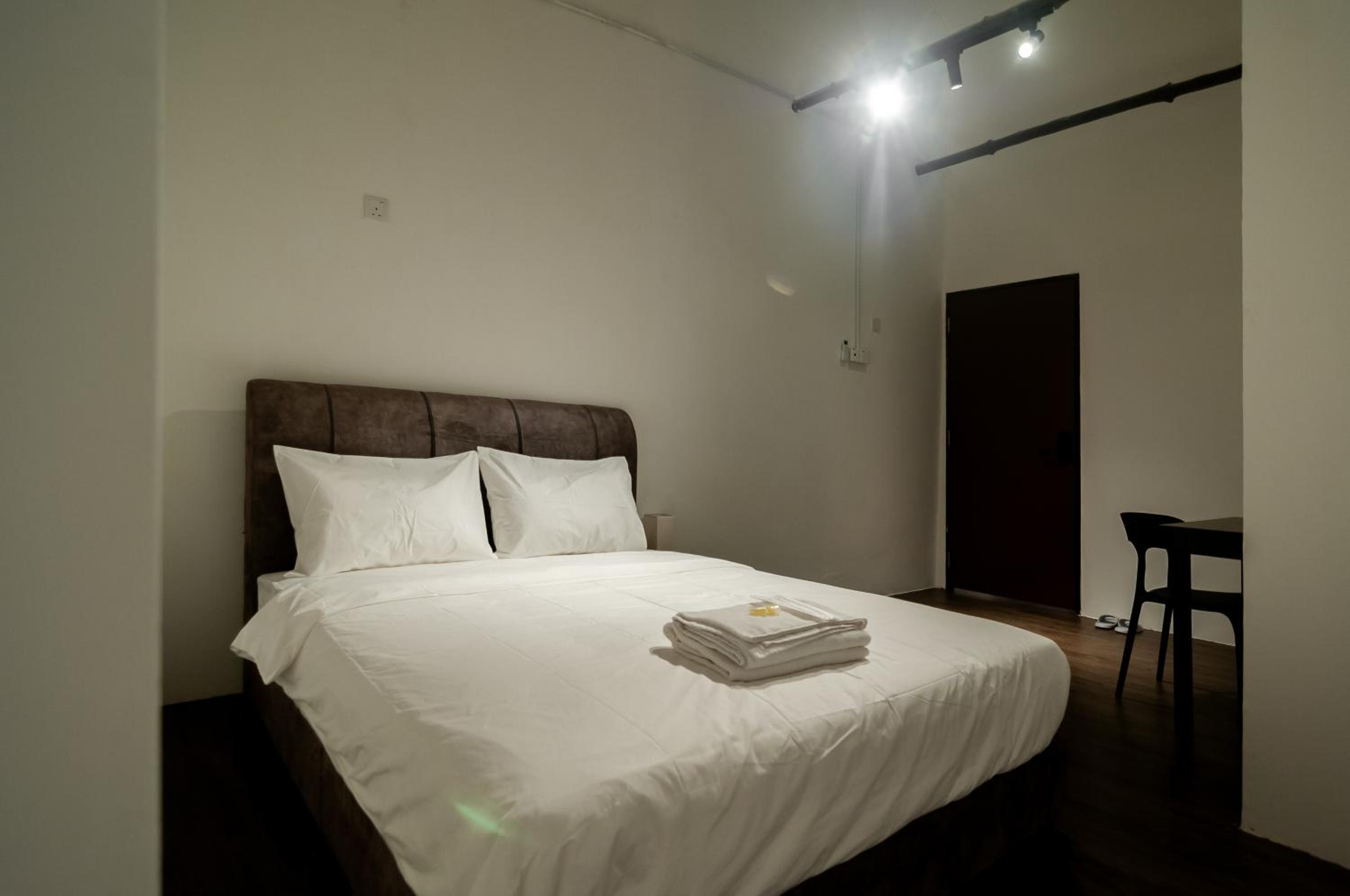 Double Room with Private Bathroom photo 1