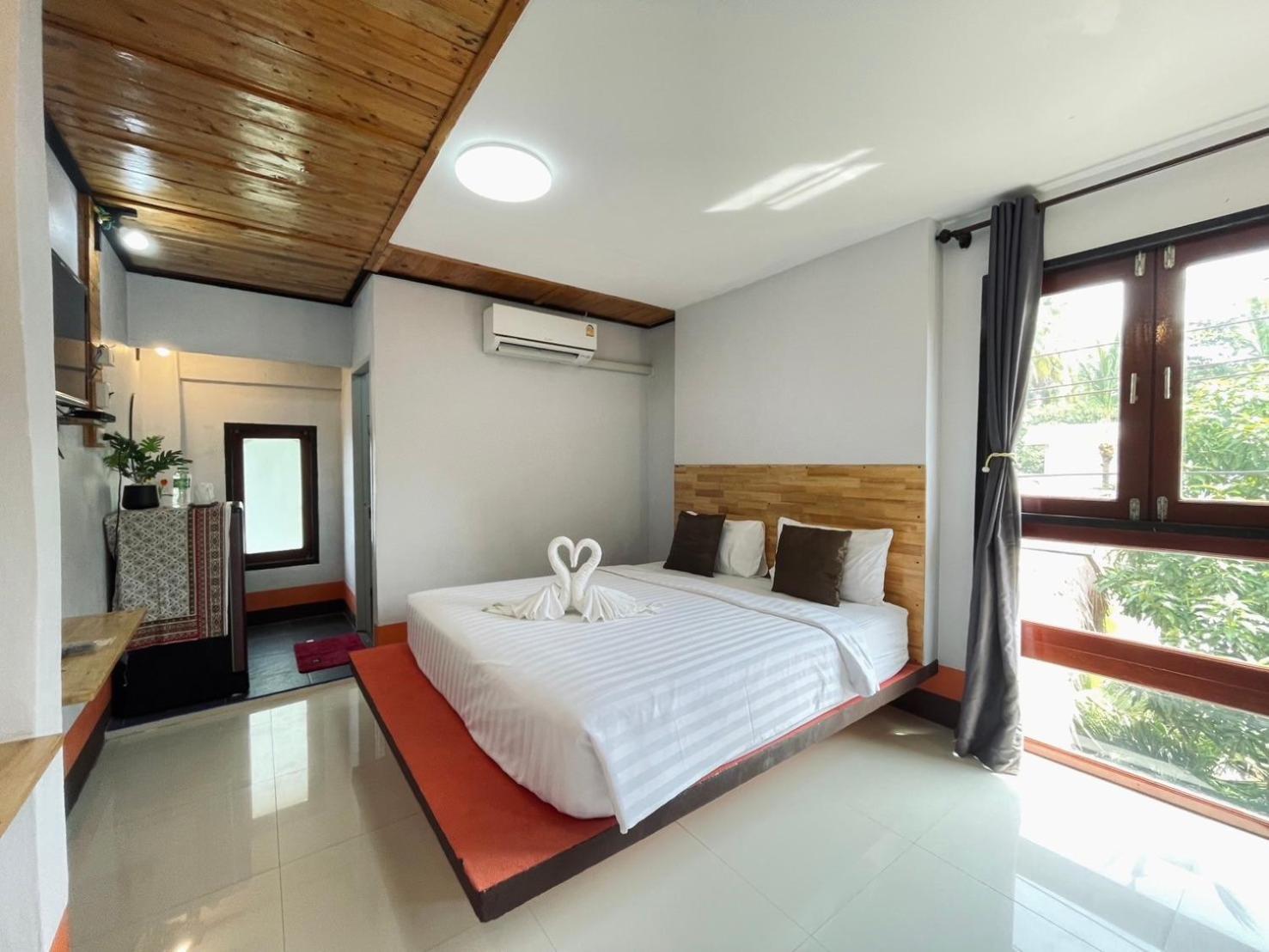 Standard Double Room - Photo 8