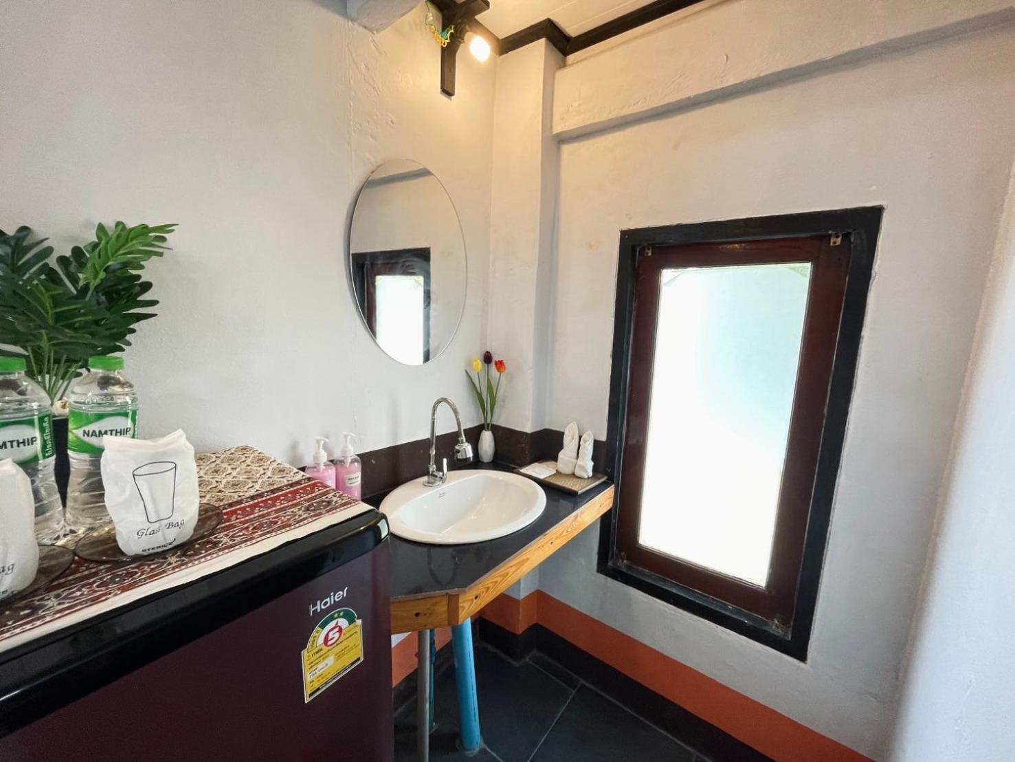Standard Double Room - Photo 10