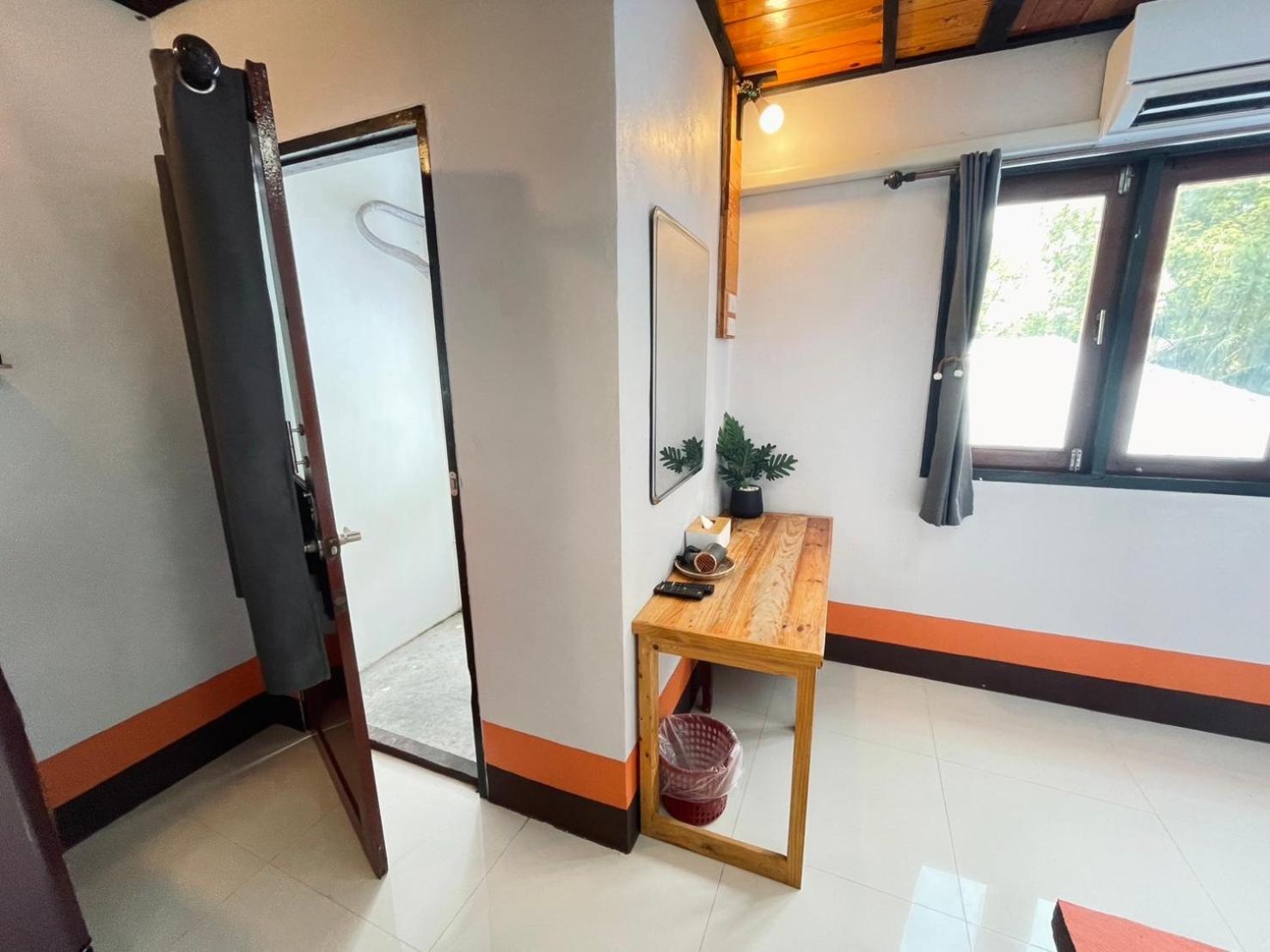 Budget Double Room - Photo 1