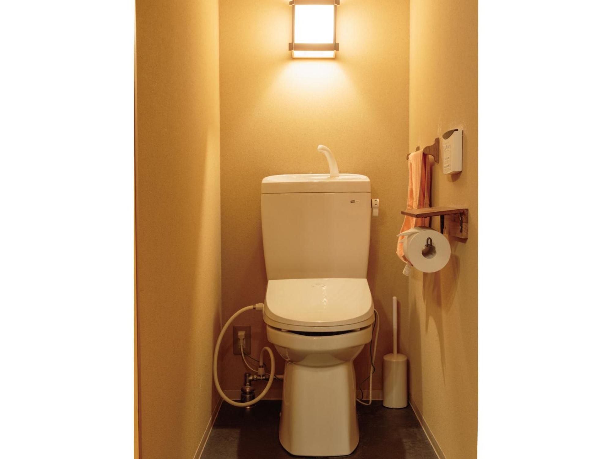 Single Room with Shared Bathroom photo 3