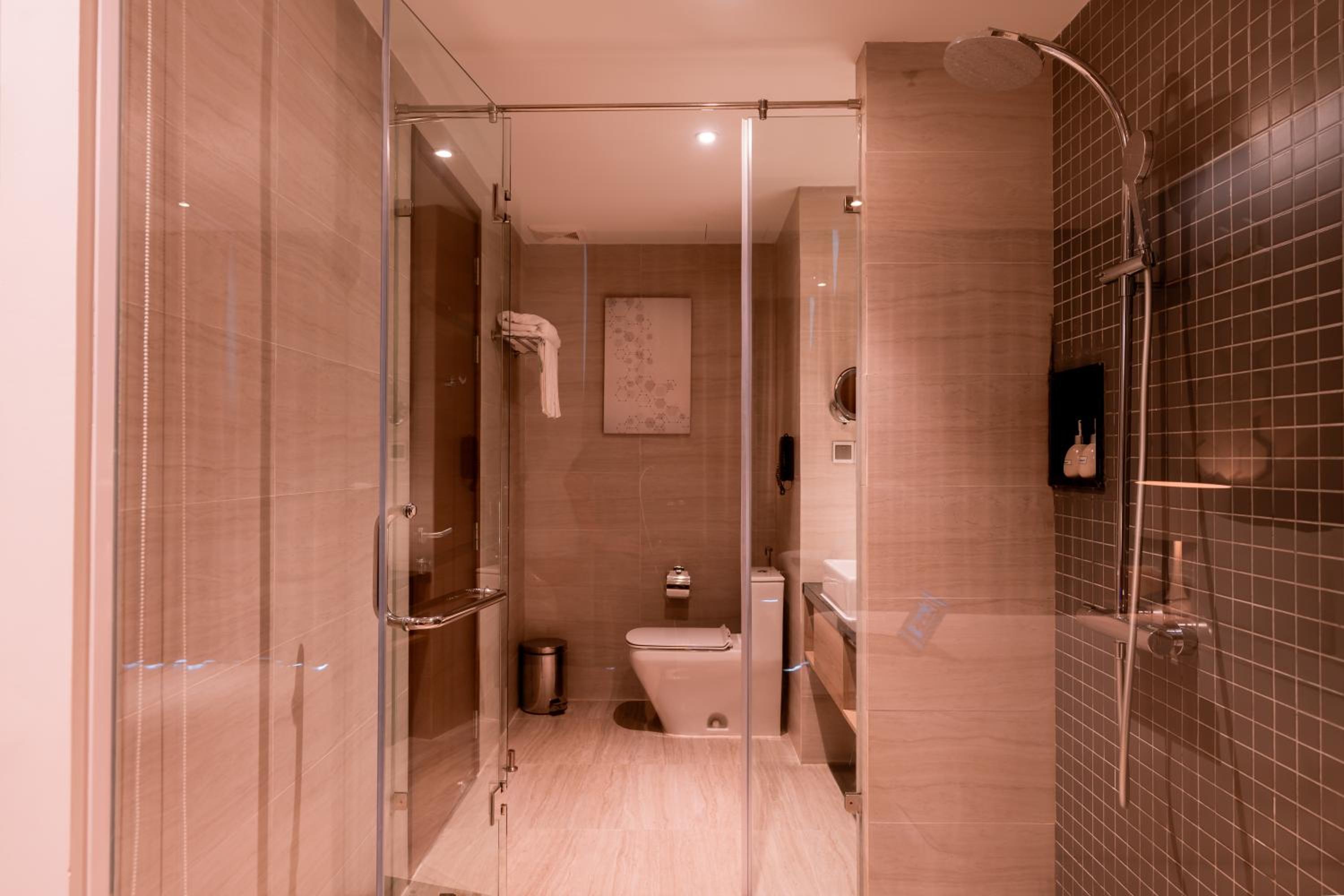 Superior Twin Room with Balcony with Free Herbal Foot Bath 15 mins photo 2