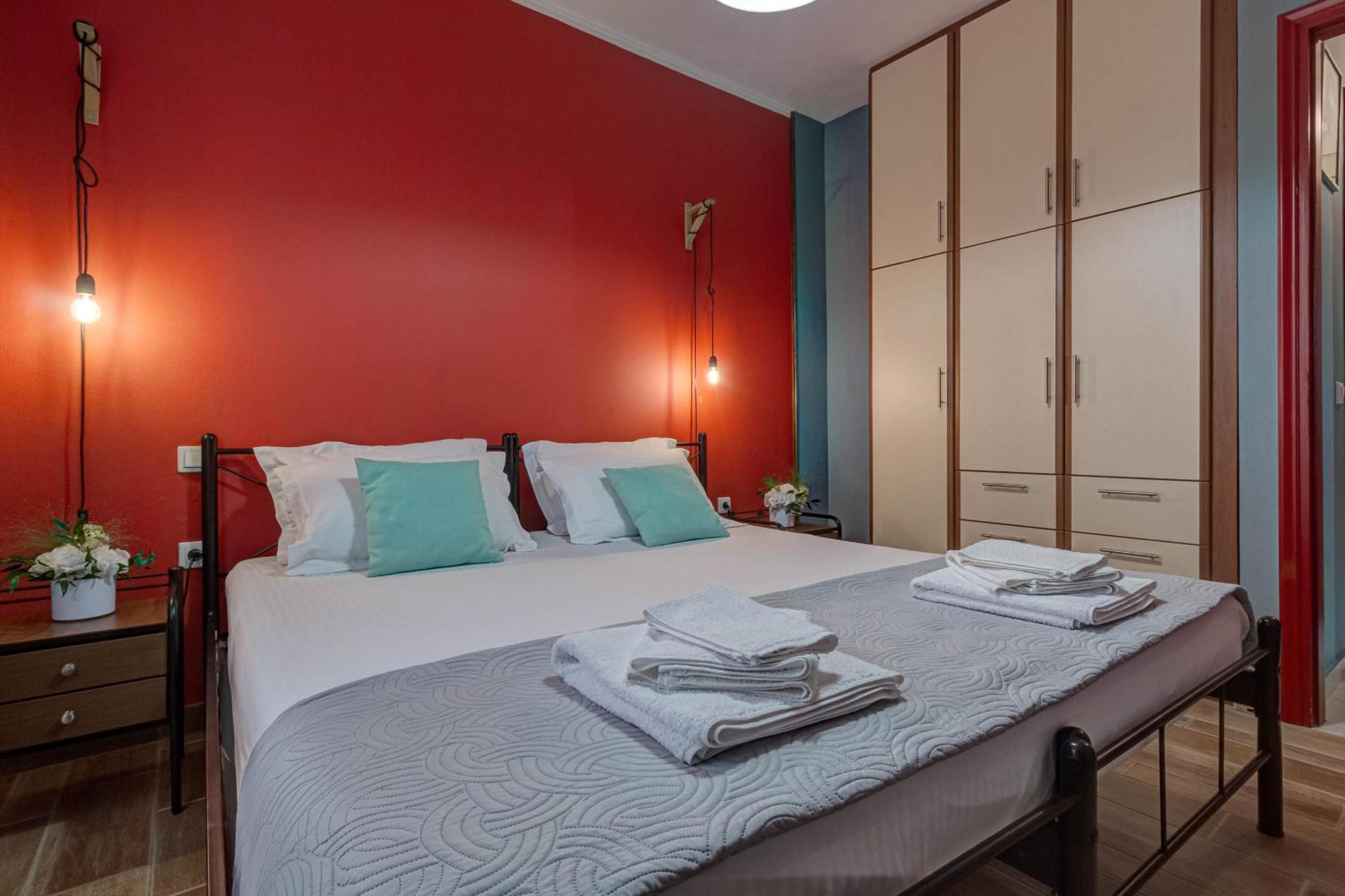 One-Bedroom Apartment - Photo 20