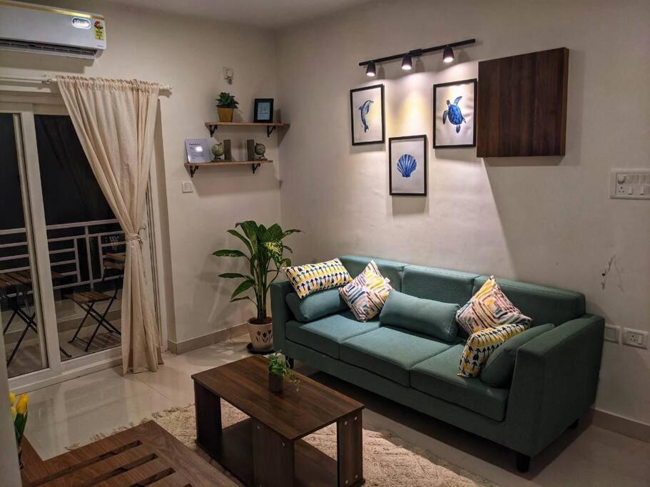 One-Bedroom Apartment photo 1
