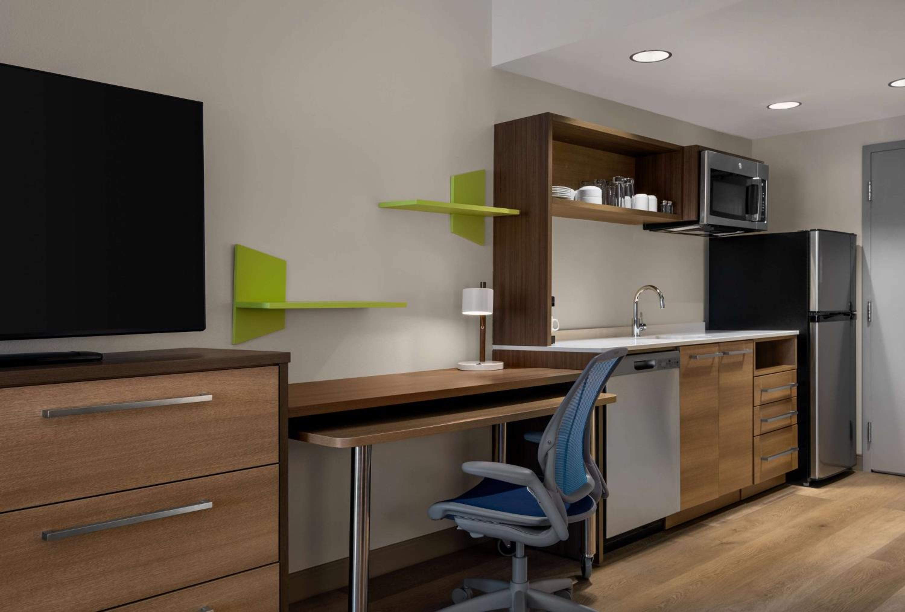 King Studio Suite - Photo 3