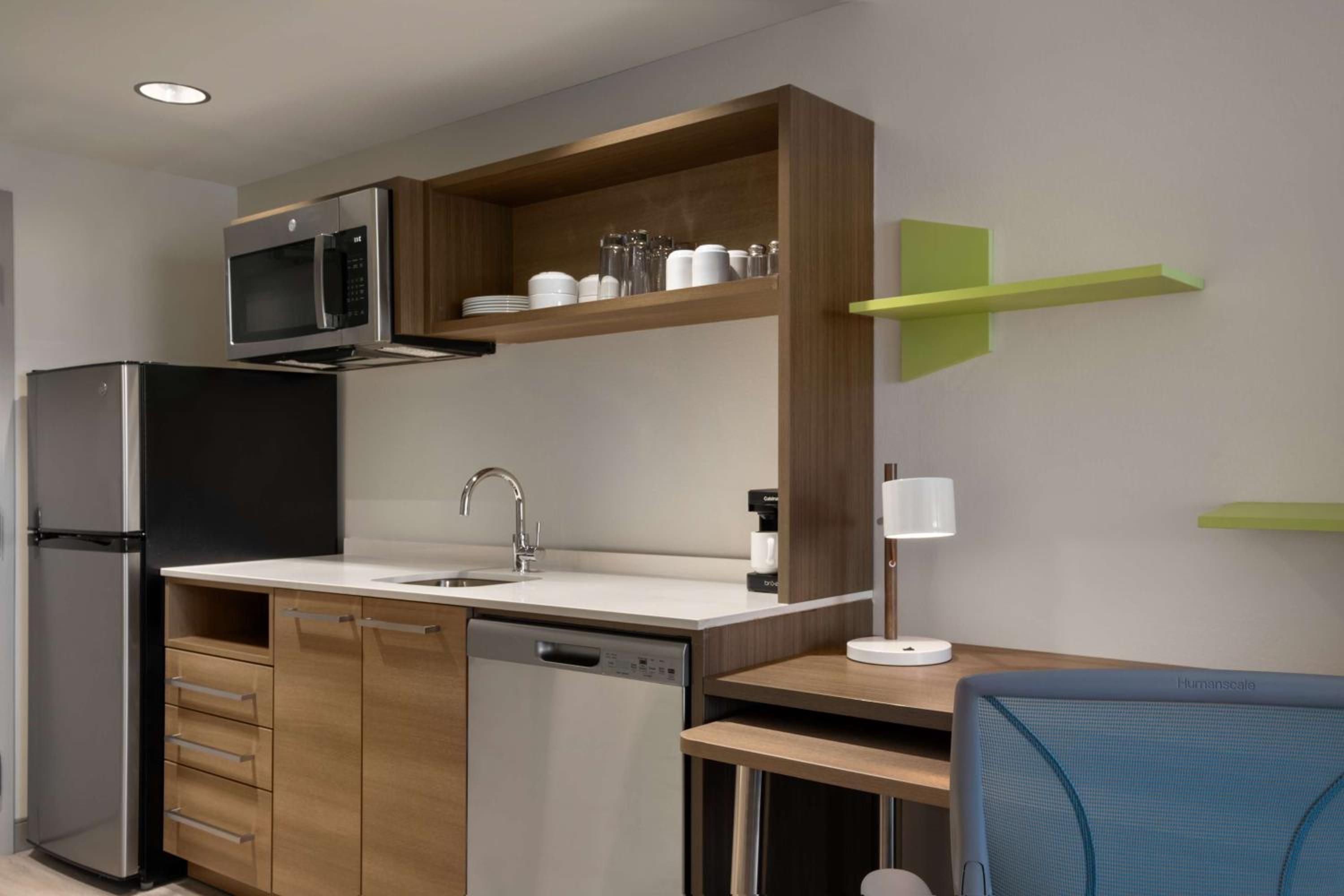 King Studio Suite - Photo 4