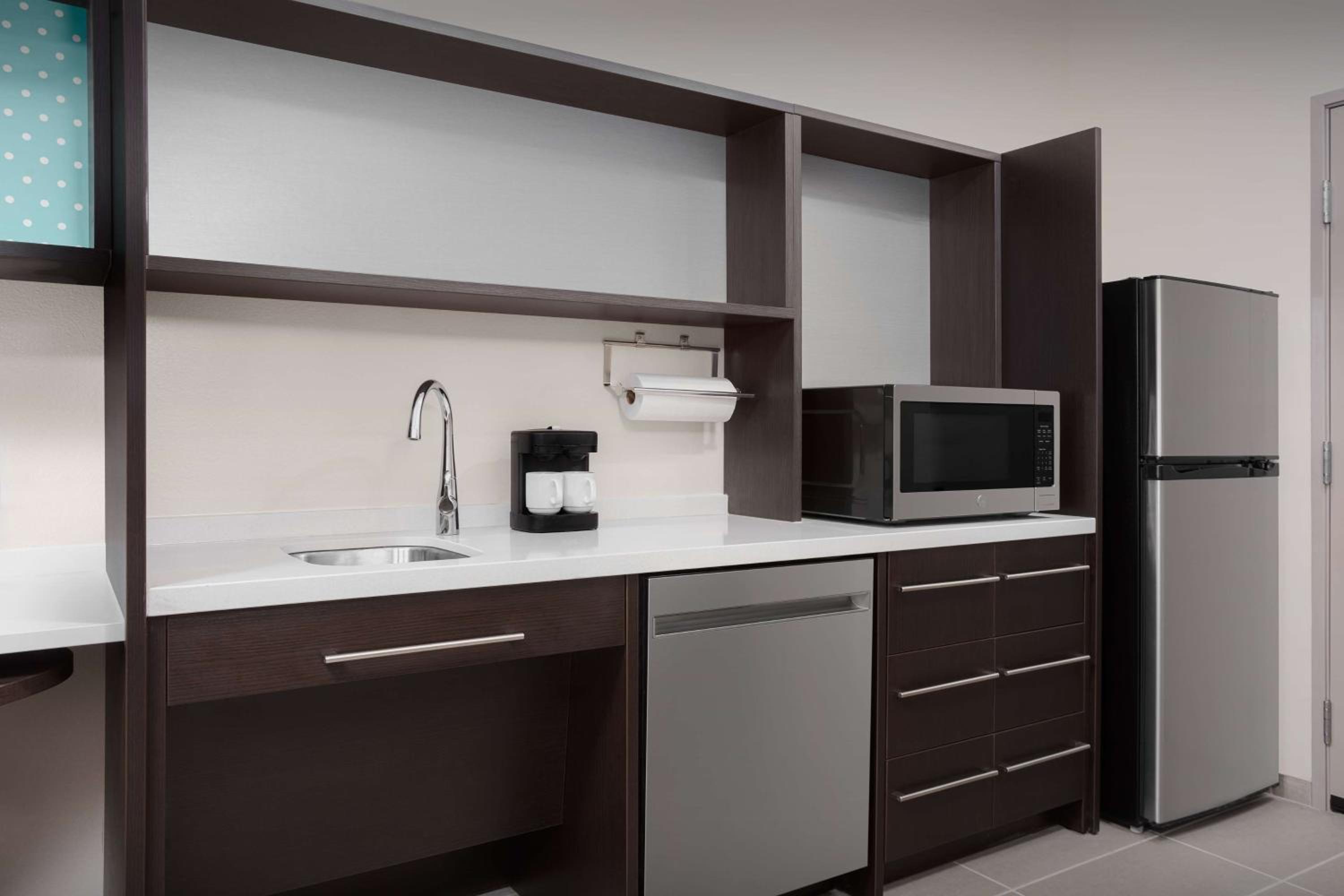 King Studio Suite - Hearing Access - Photo 5