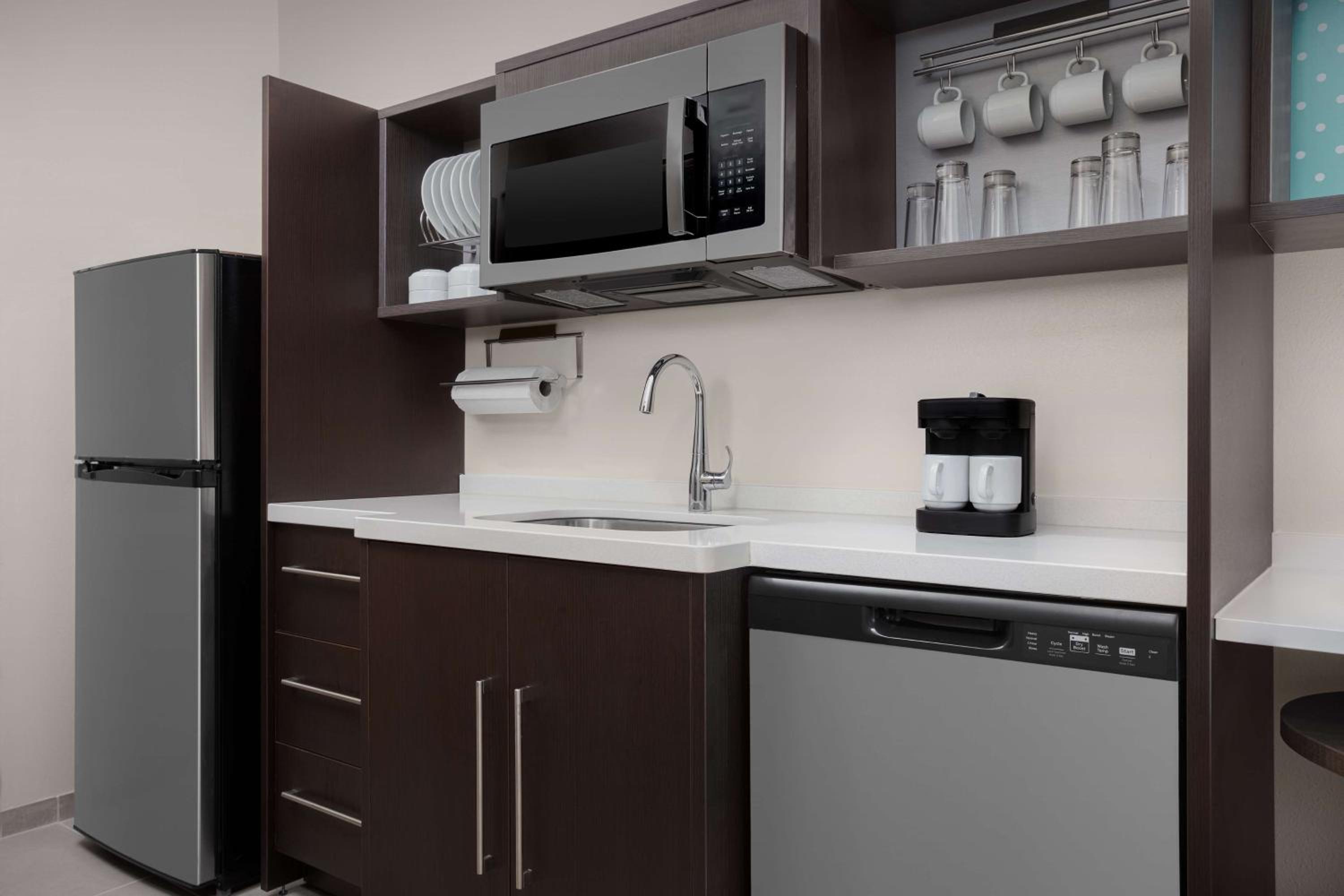 King Studio Suite - Photo 3