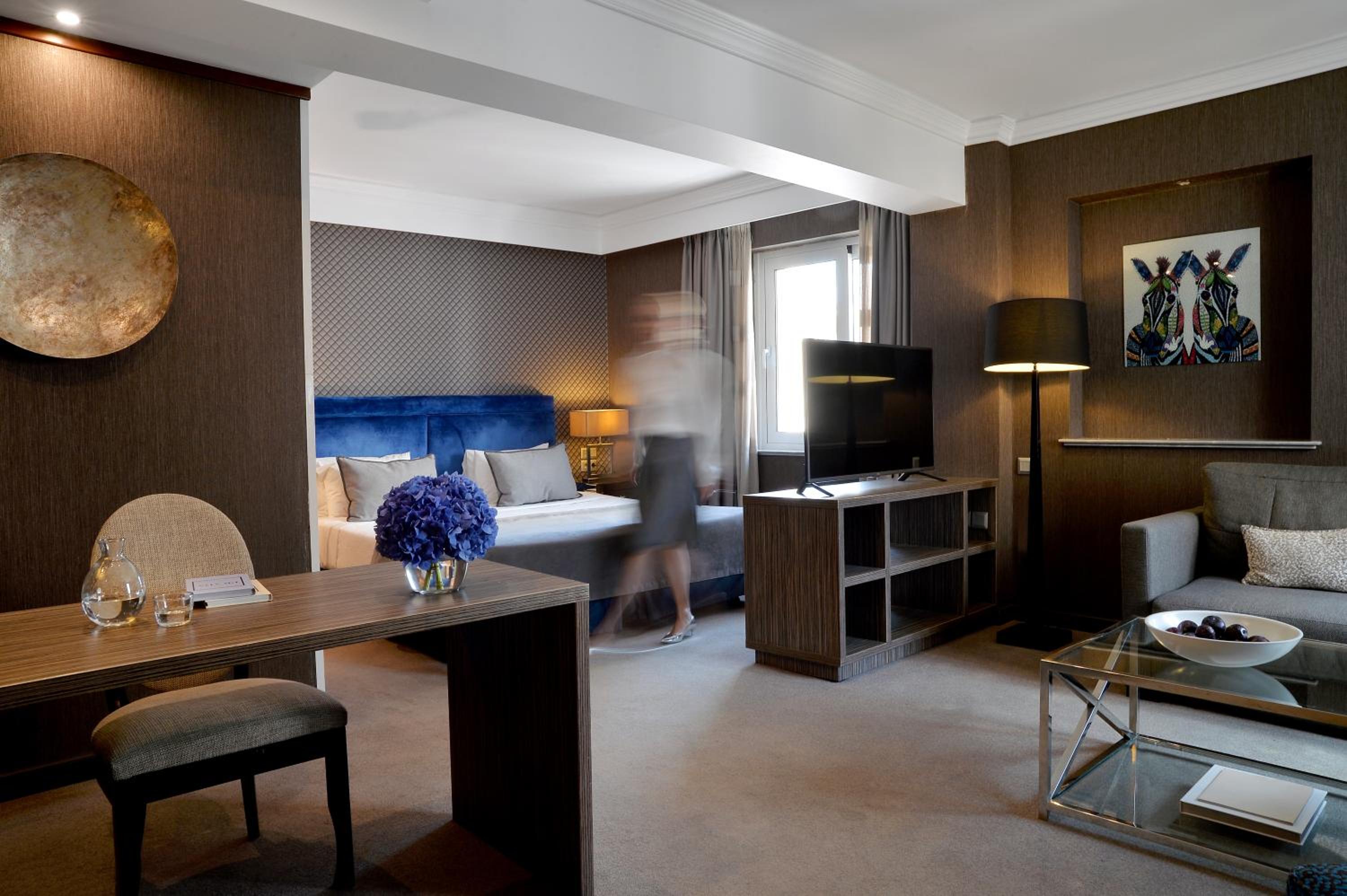 Executive Suite