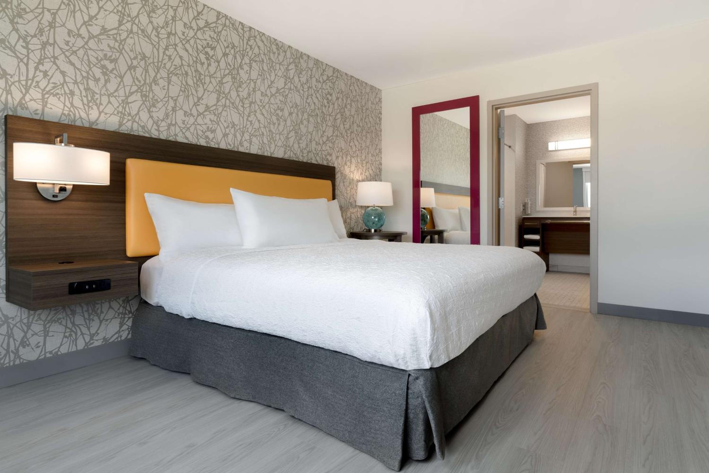 One-Bedroom King Suite - Photo 1