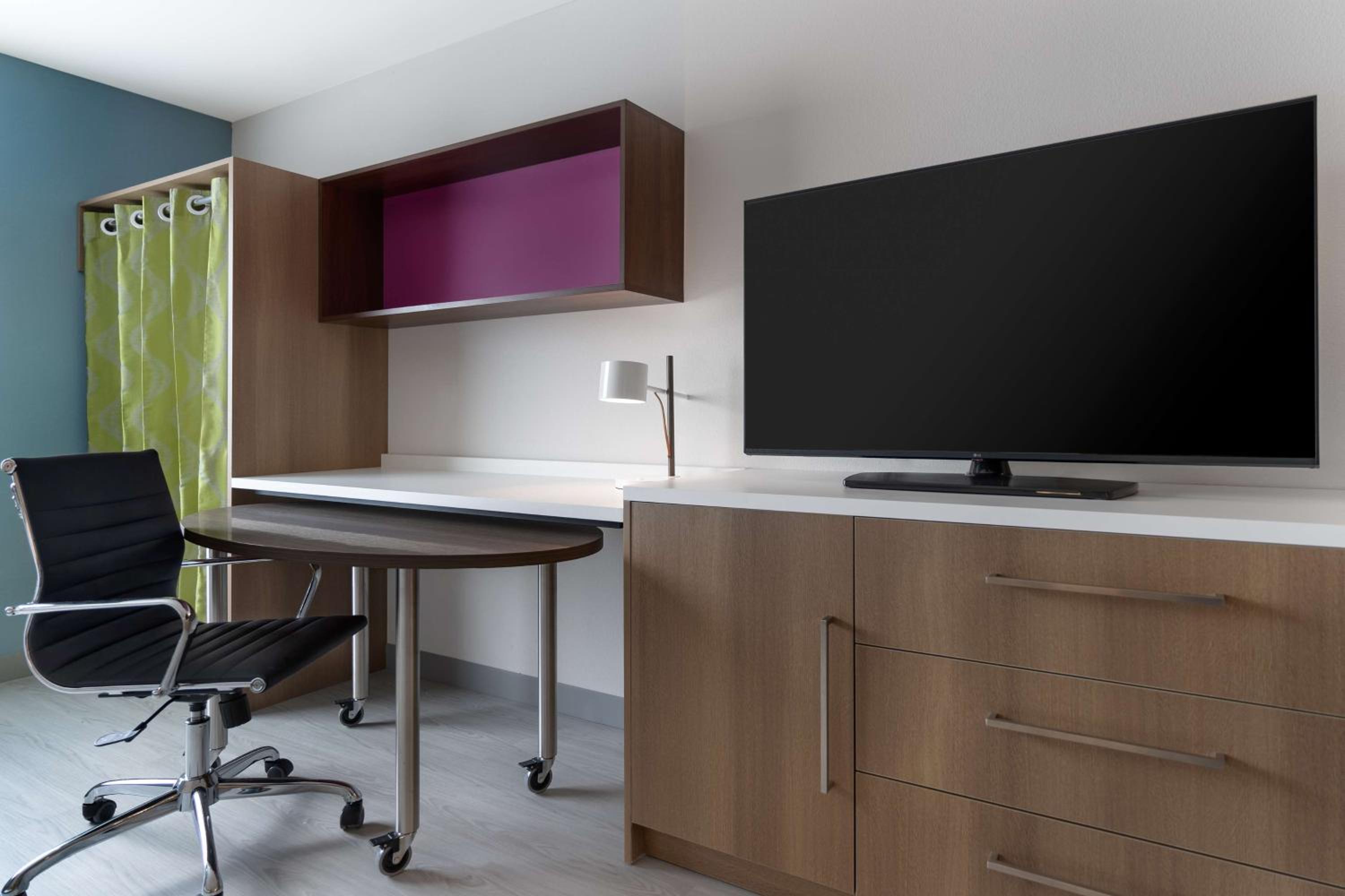 King Studio Suite - Photo 3