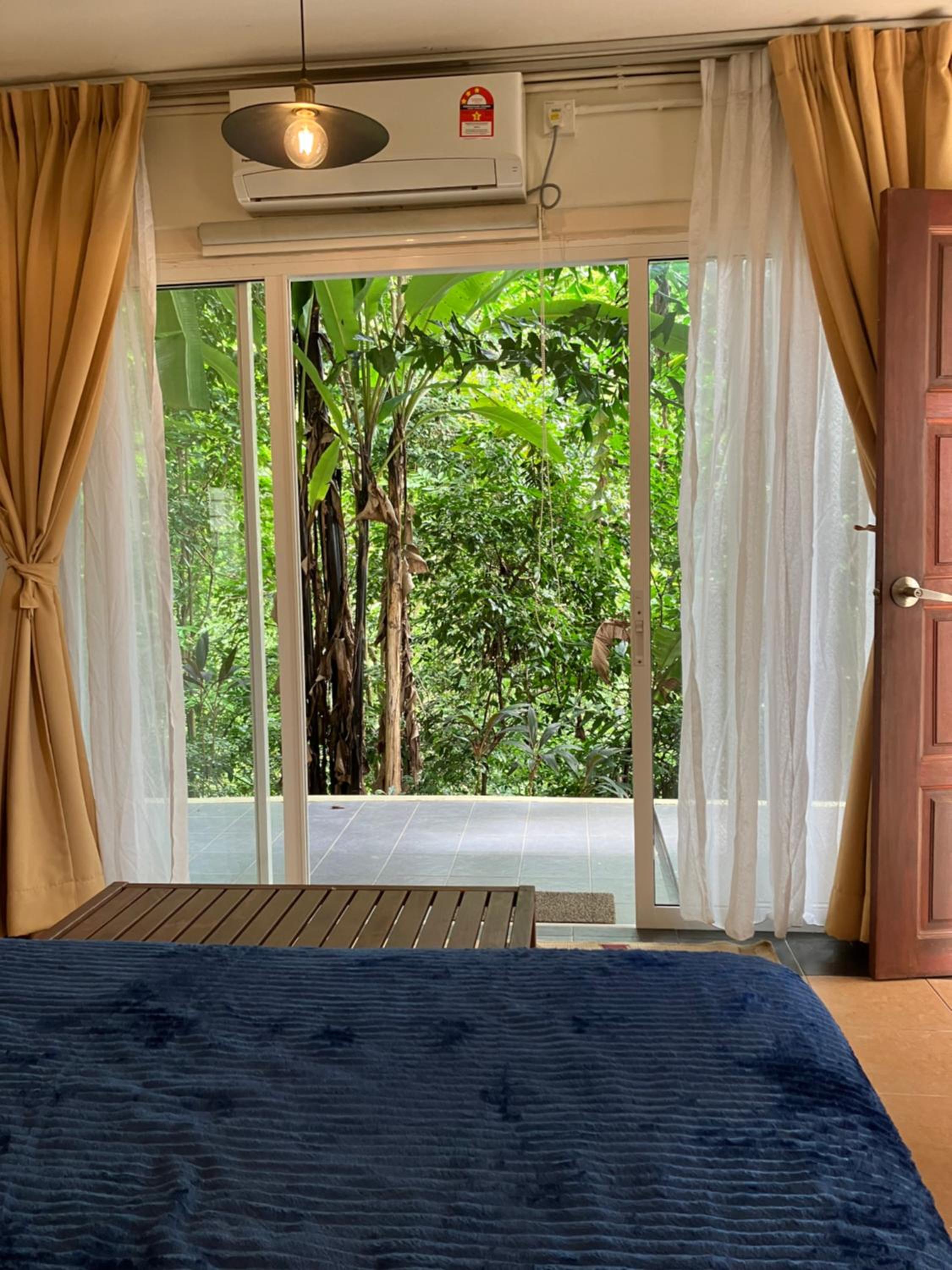 Family Two-Bedroom Apartment with View photo 2