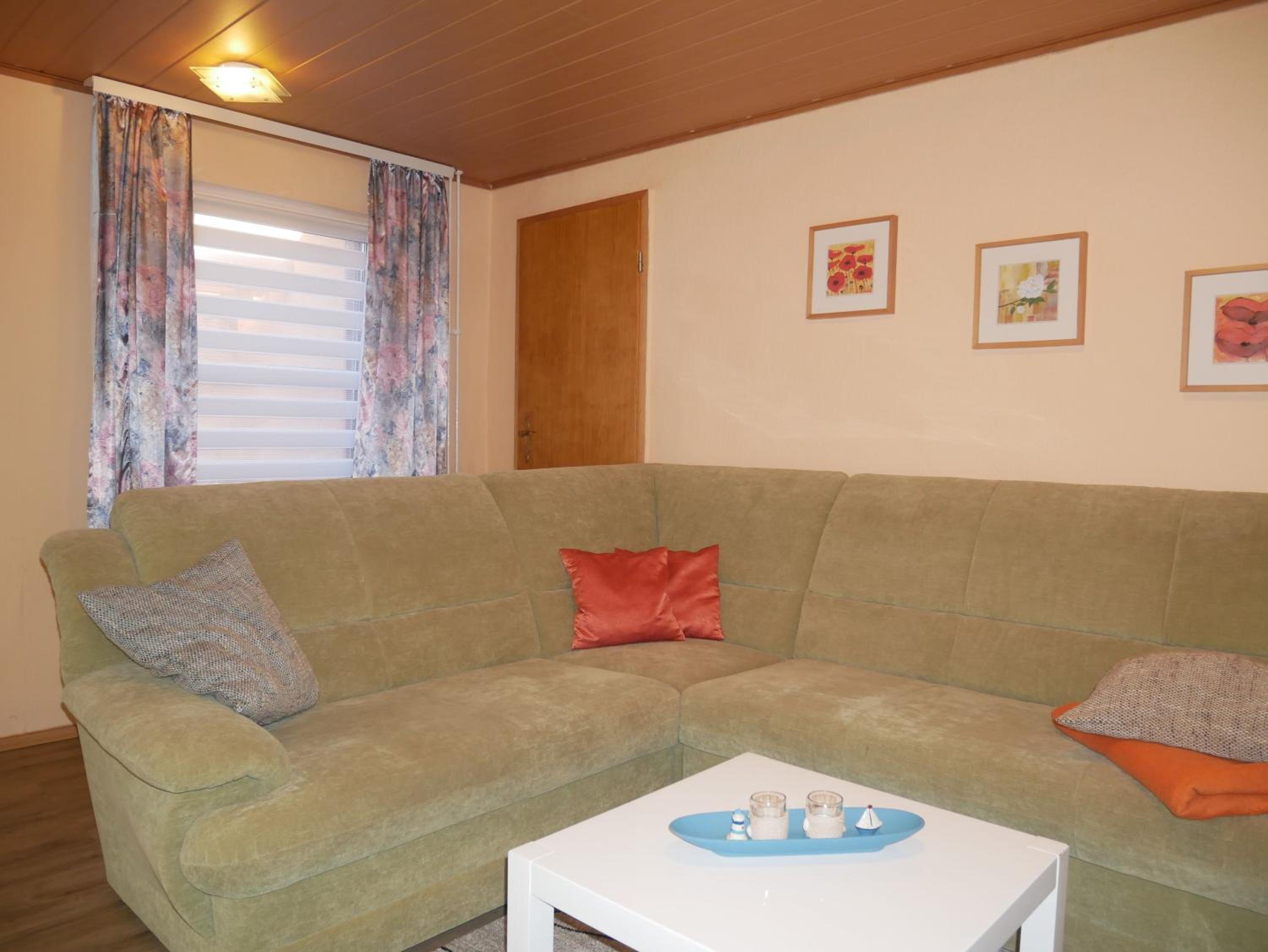 Two-Bedroom Apartment with Shower  photo 2