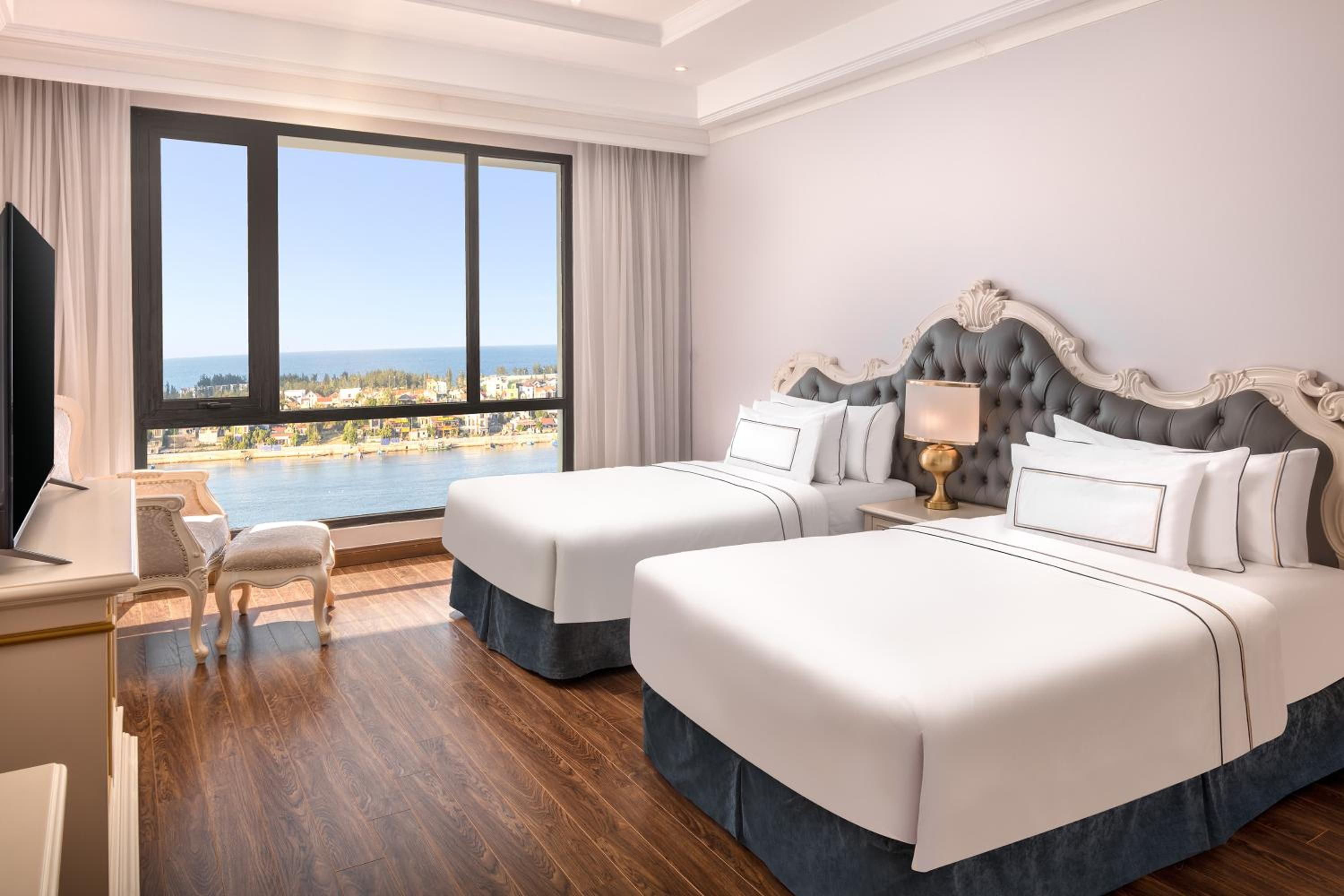 Deluxe Room with River View photo 2