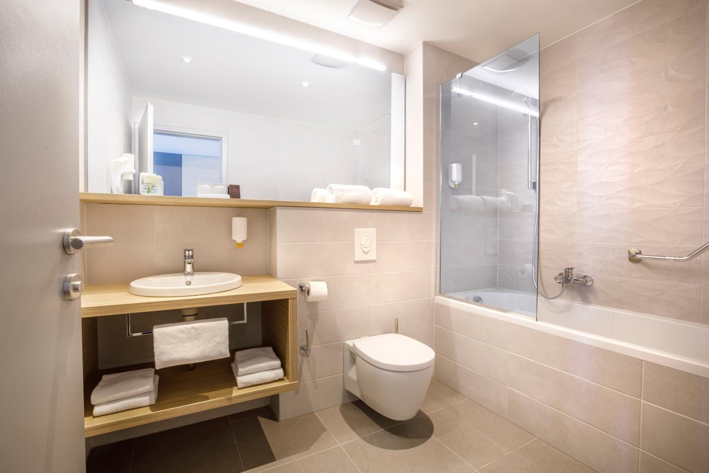 Superior Double Room with Sea View and Sofa Bed photo 3