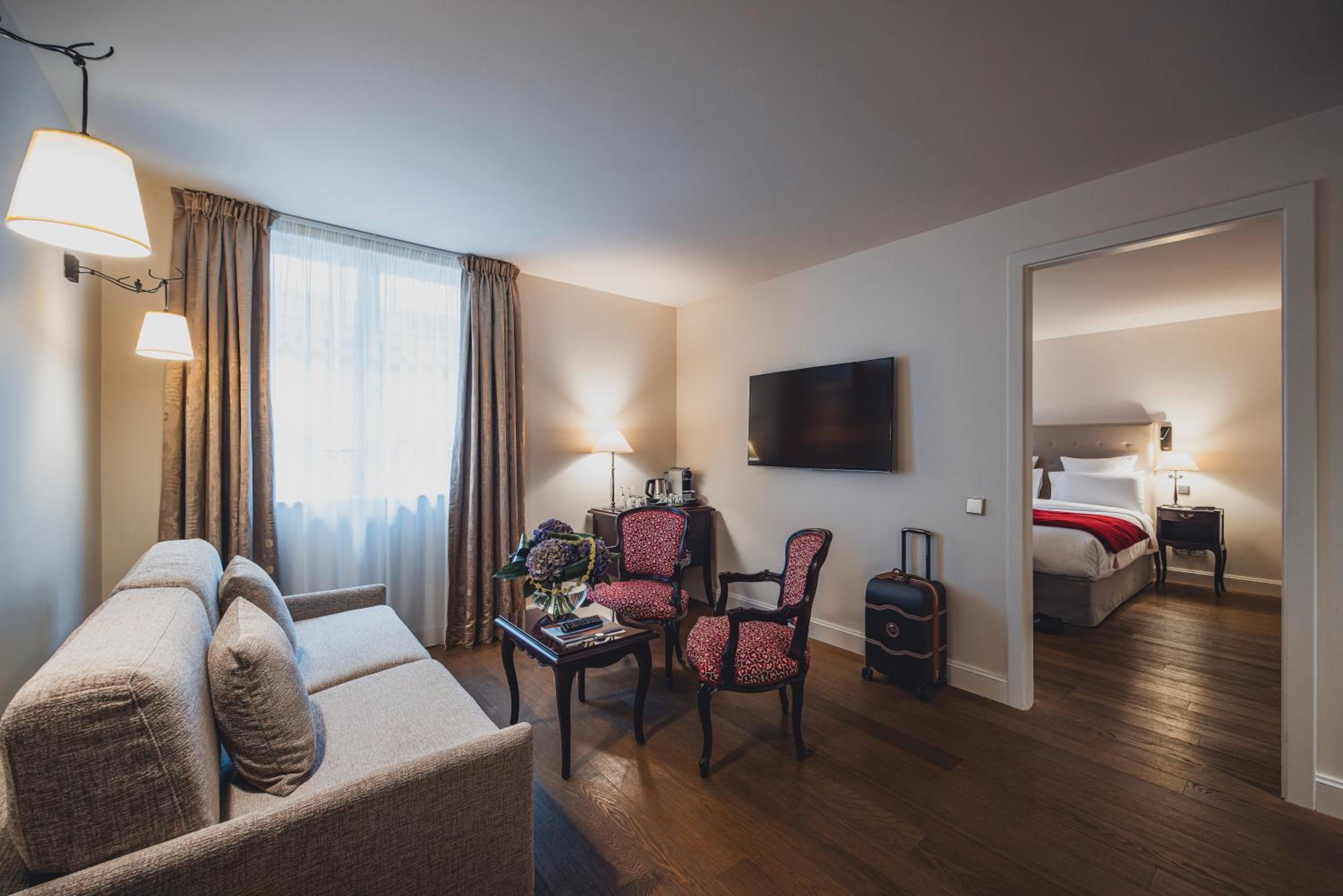 Signature Room - Photo 4