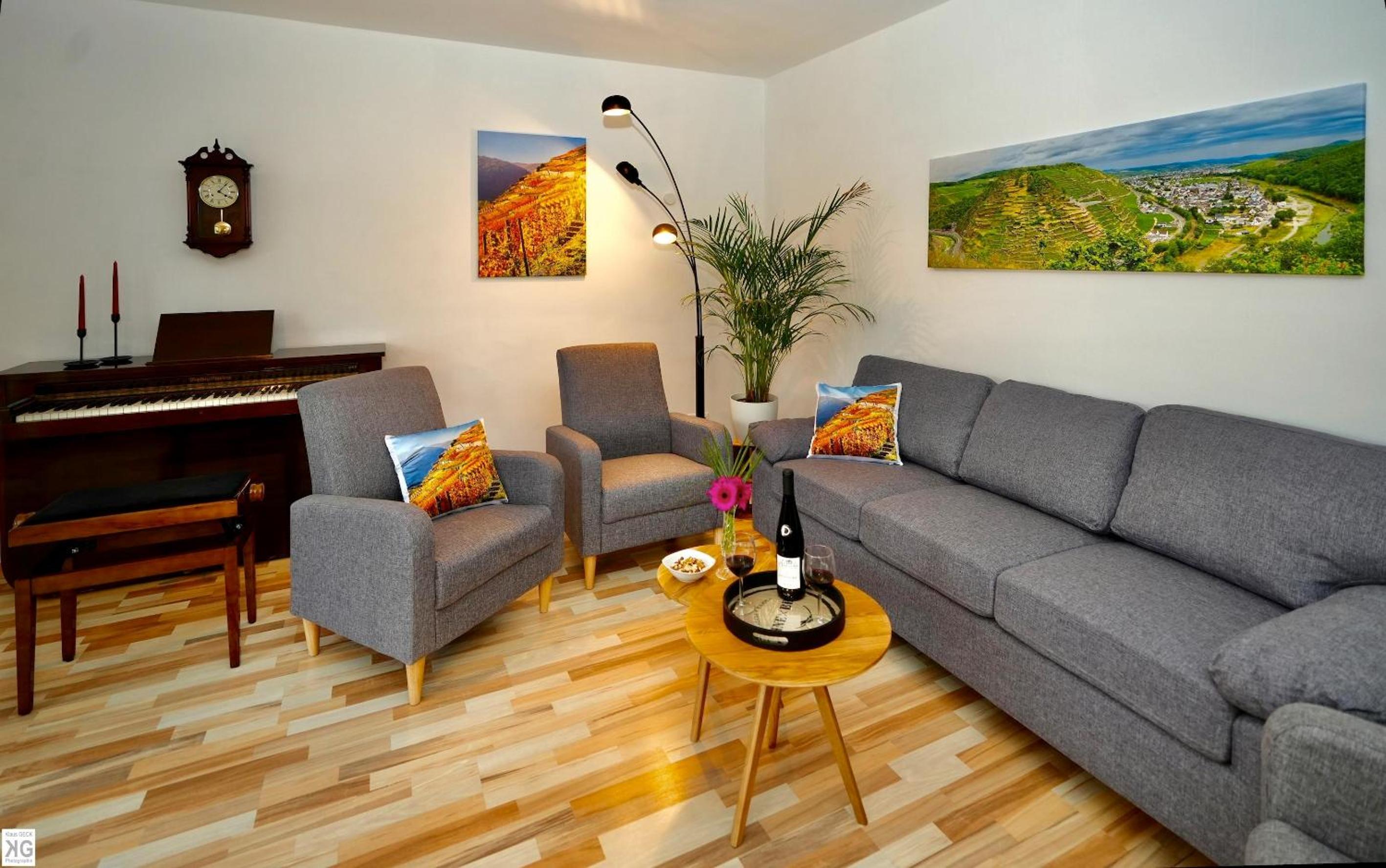 Three-Bedroom Apartment photo 1