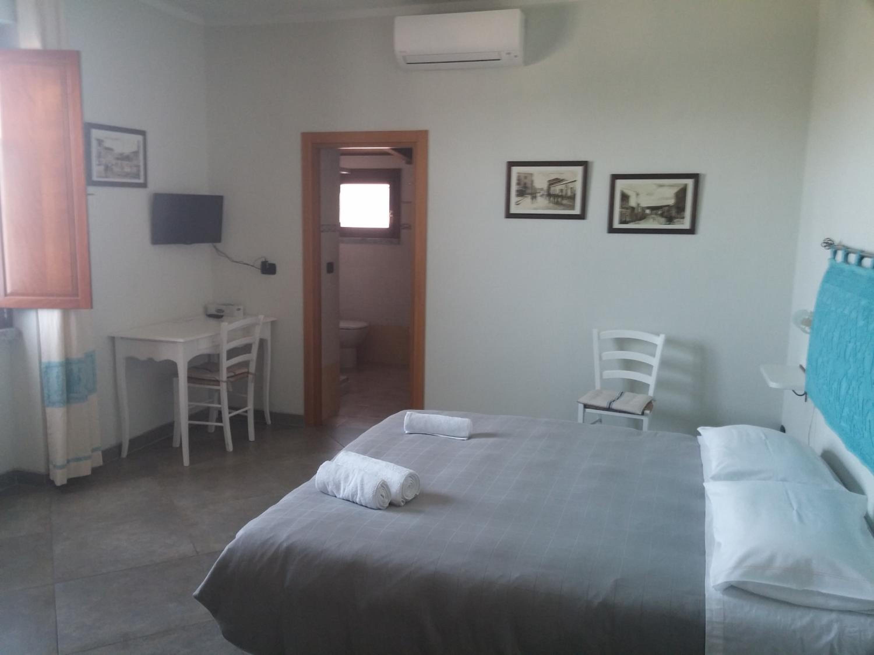 Double Room photo 3