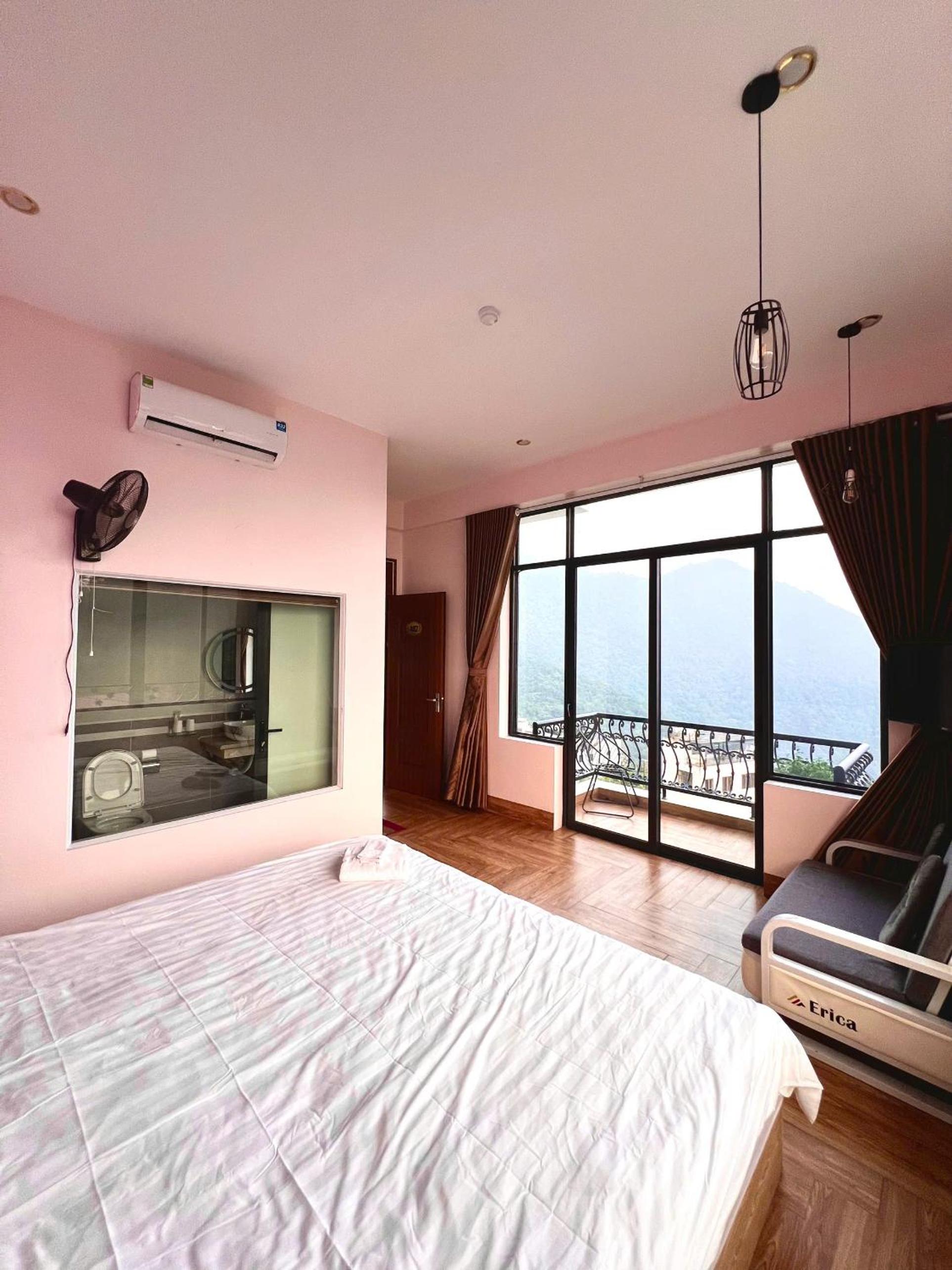 Villa photo 3