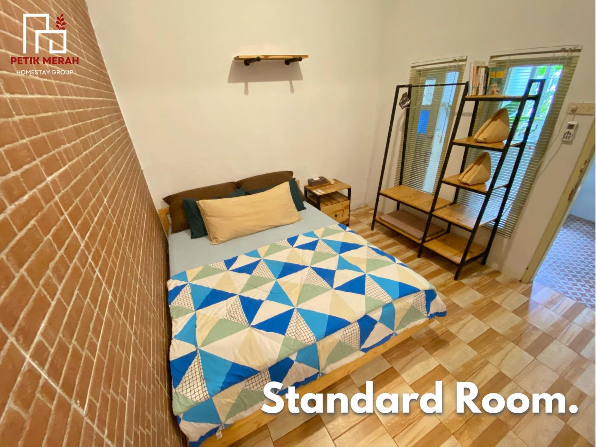 Standard Double Room - Photo 11